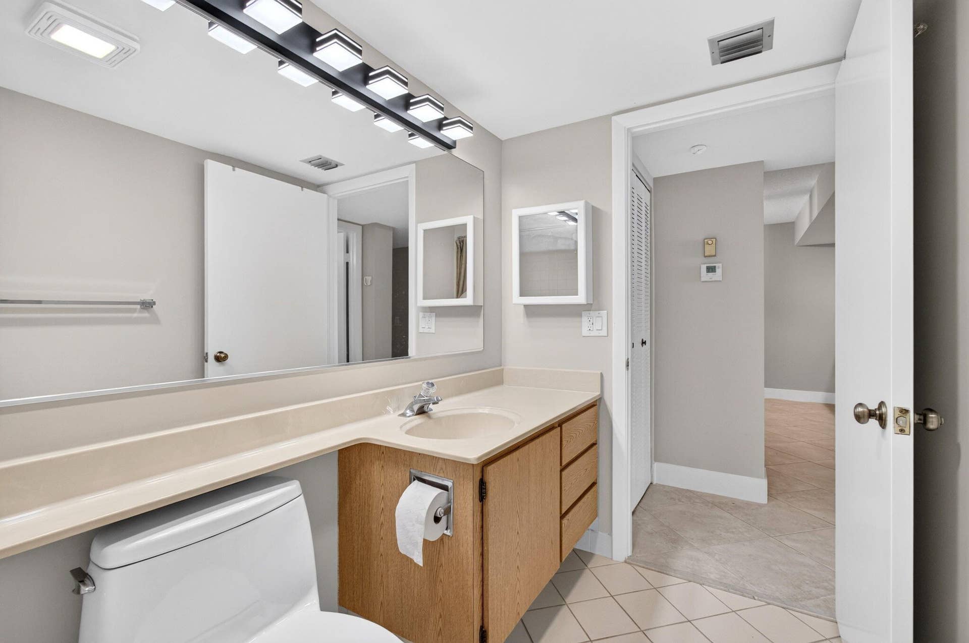 6169 Balboa Circle, #103, Boca Raton, FL 33433 2nd bath