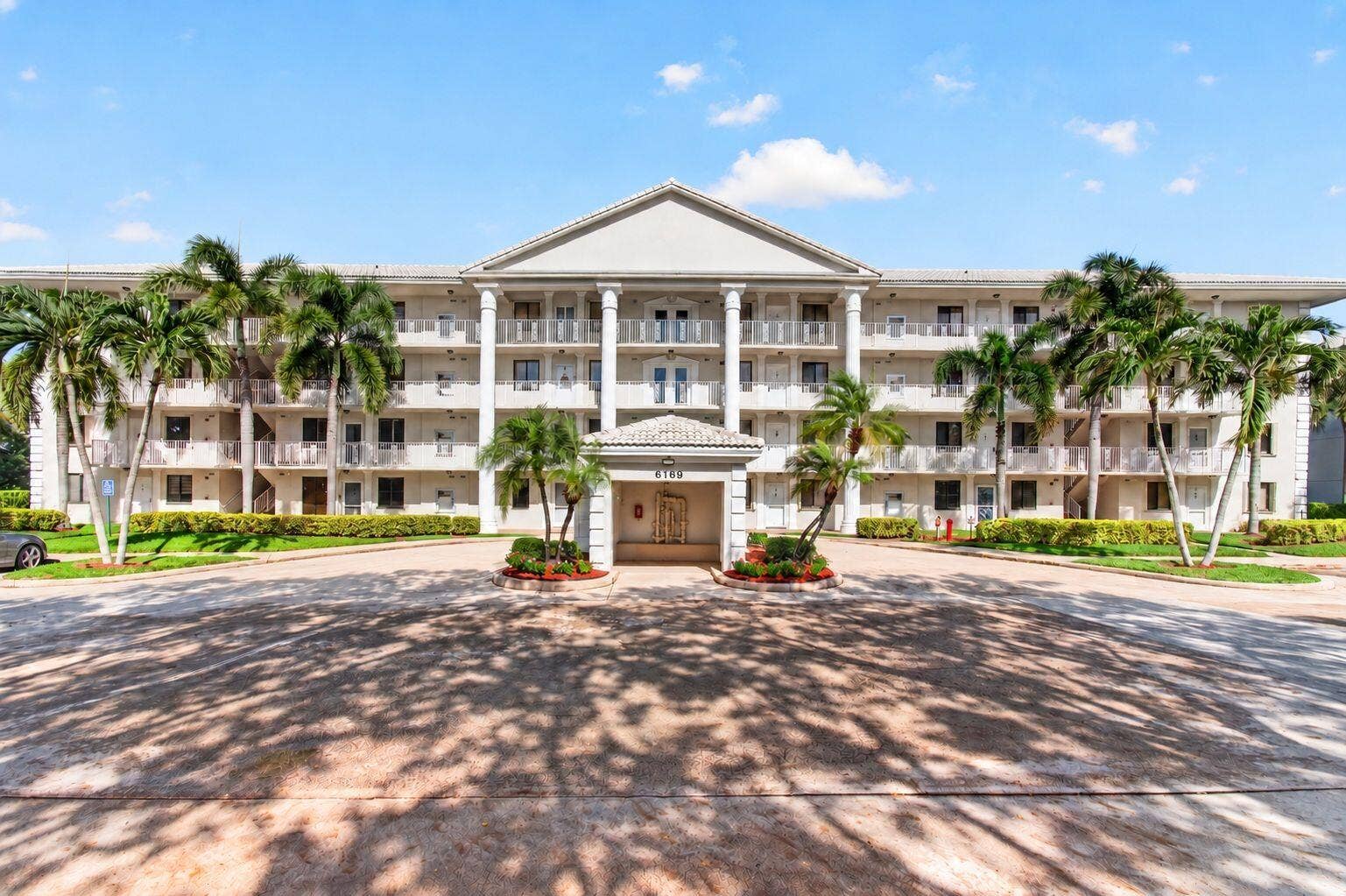 6169 Balboa Circle, #103, Boca Raton, FL 33433 Whitehall condos