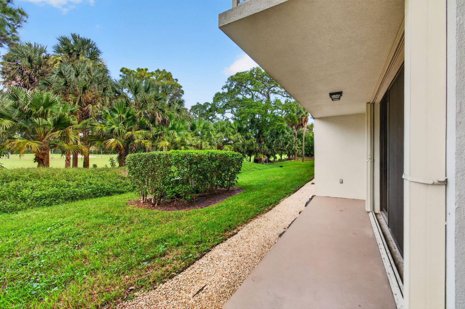 6169 Balboa Circle, #103, Boca Raton, FL 33433 View of the golf course