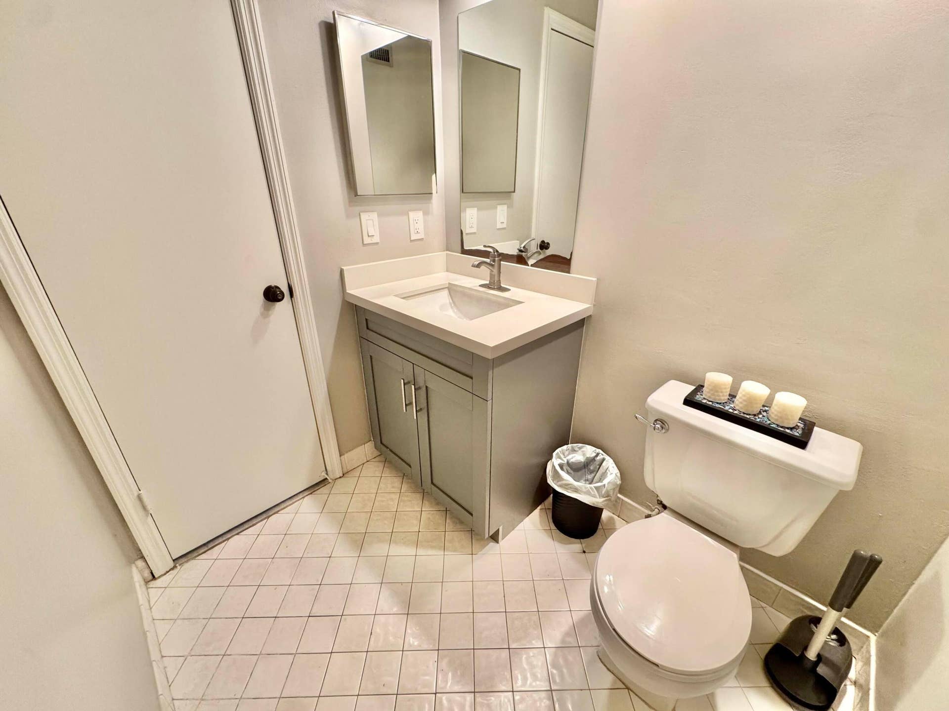Living Room Half Bath B