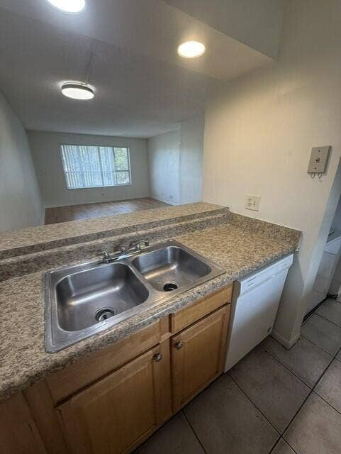 10143 TWIN LAKES Drive, #2-J, Coral Springs, FL 33071 twin lakes16