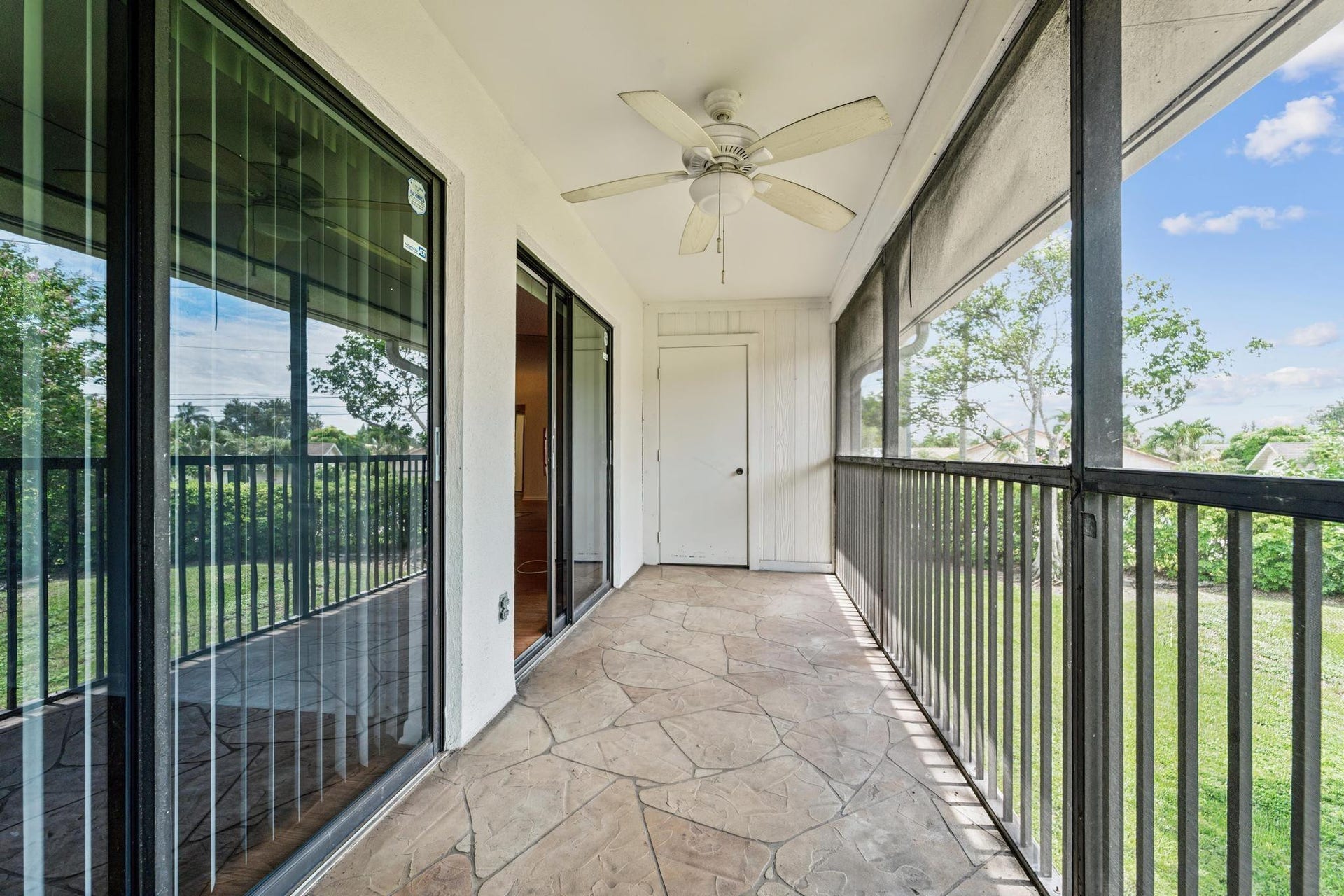 10411 E CLAIRMONT Circle, #211, Tamarac, FL 33321 Photo 14