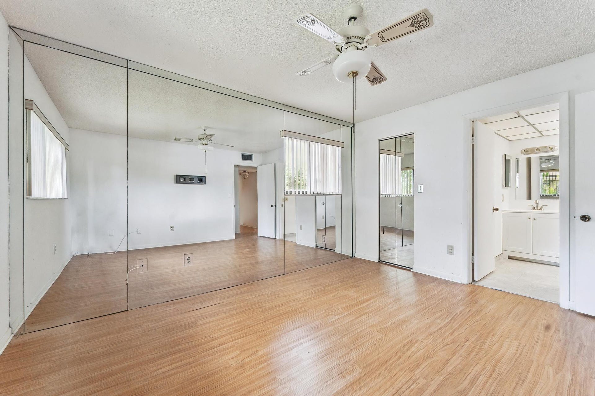 10411 E CLAIRMONT Circle, #211, Tamarac, FL 33321 Photo 8