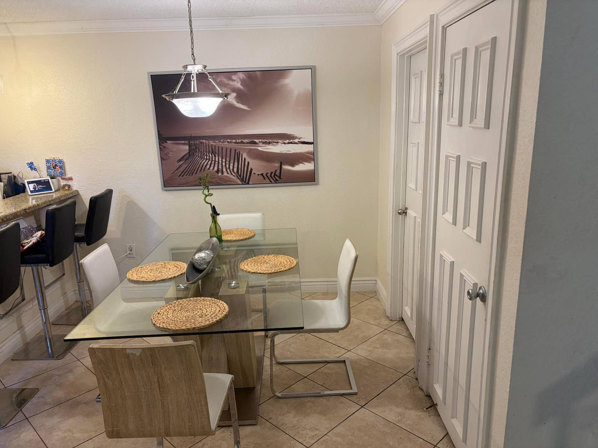 4506 45th Way, West Palm Beach, FL 33407 Kitchen with dining area