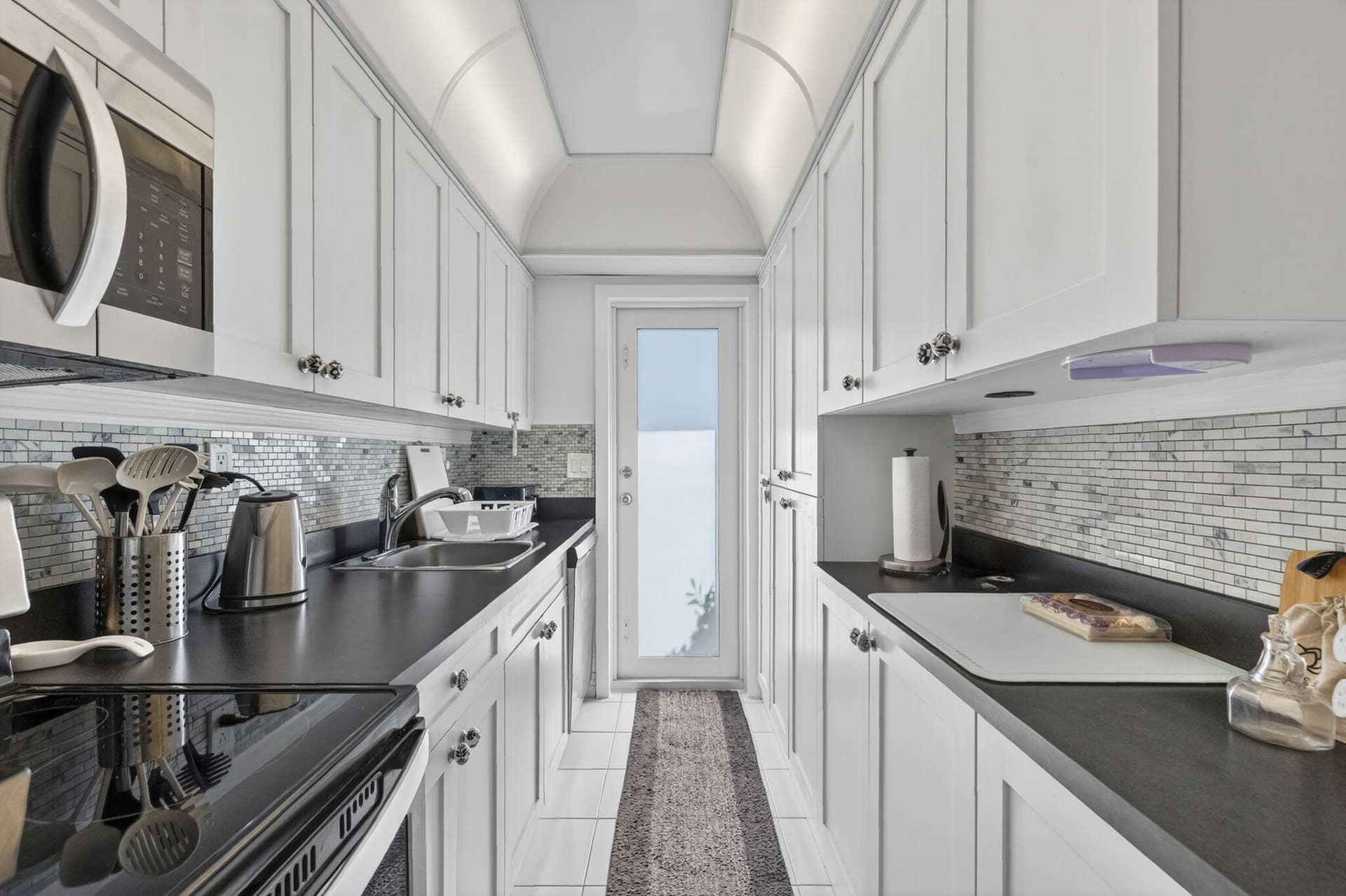 1221 HILLSBORO MILE, #23A, Hillsboro Beach, FL 33062 Kitchen