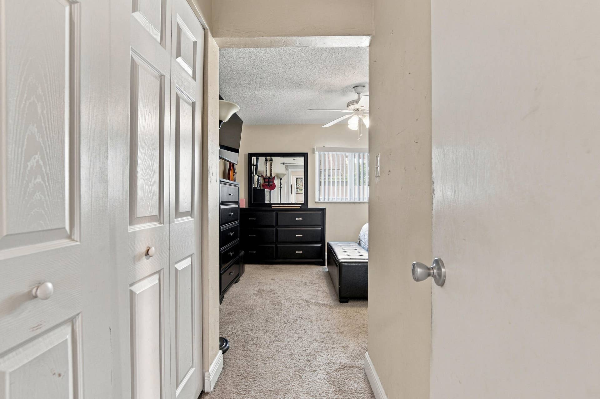 8121 NW 93RD Avenue, Tamarac, FL 33321 8121_NW_93rd_Ave_016