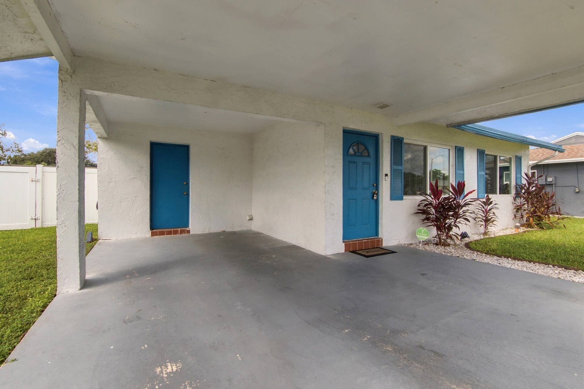 8121 NW 93RD Avenue, Tamarac, FL 33321 8121_NW_93rd_Ave_005