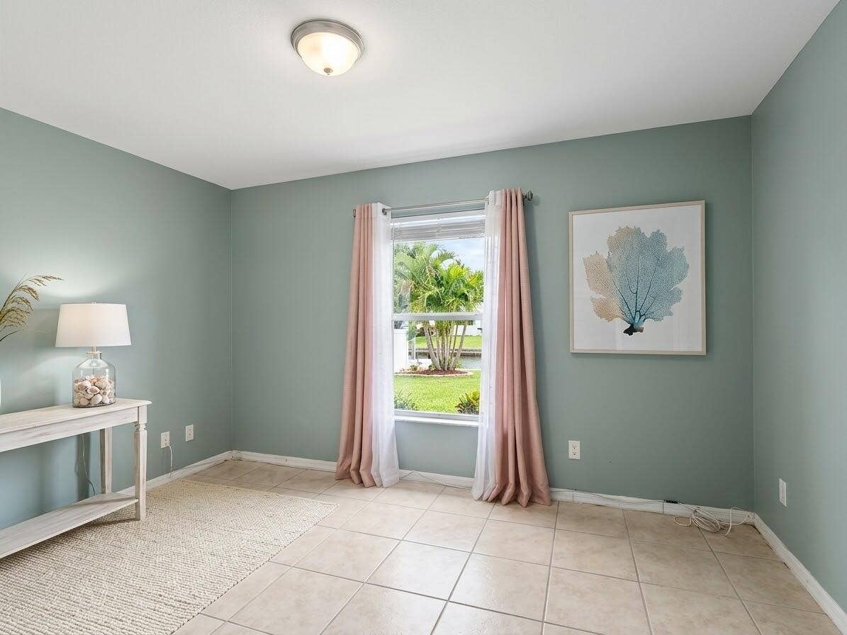 972 Canton Street NW, Palm Bay, FL 32907 furnishing virtually staged