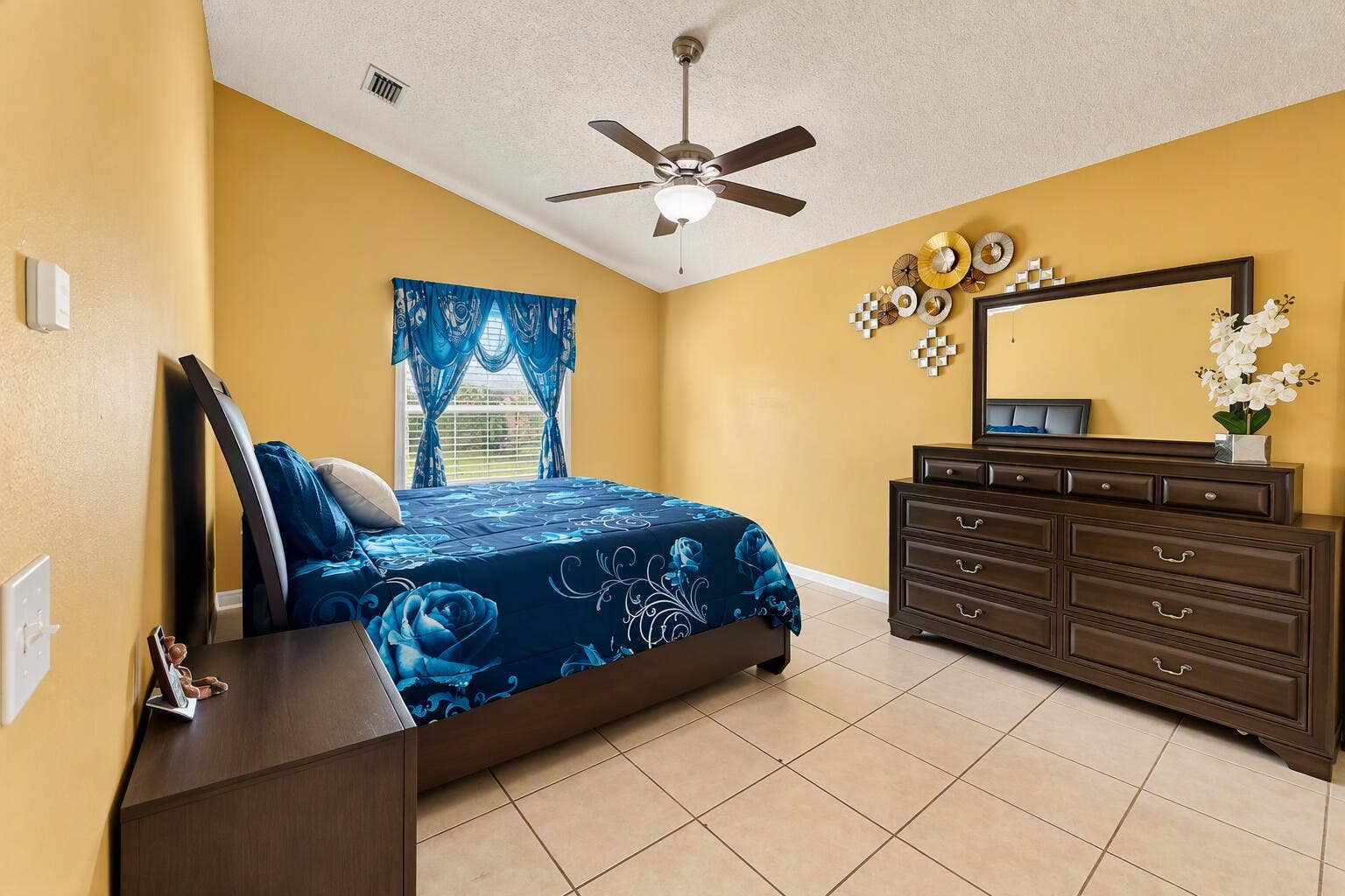 972 Canton Street NW, Palm Bay, FL 32907 actual master bedroom