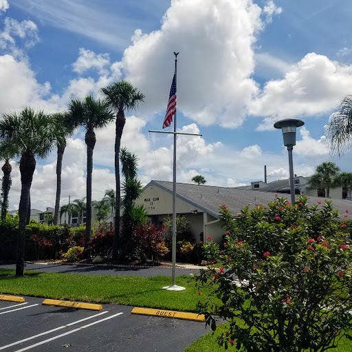 Clubhouse Parking