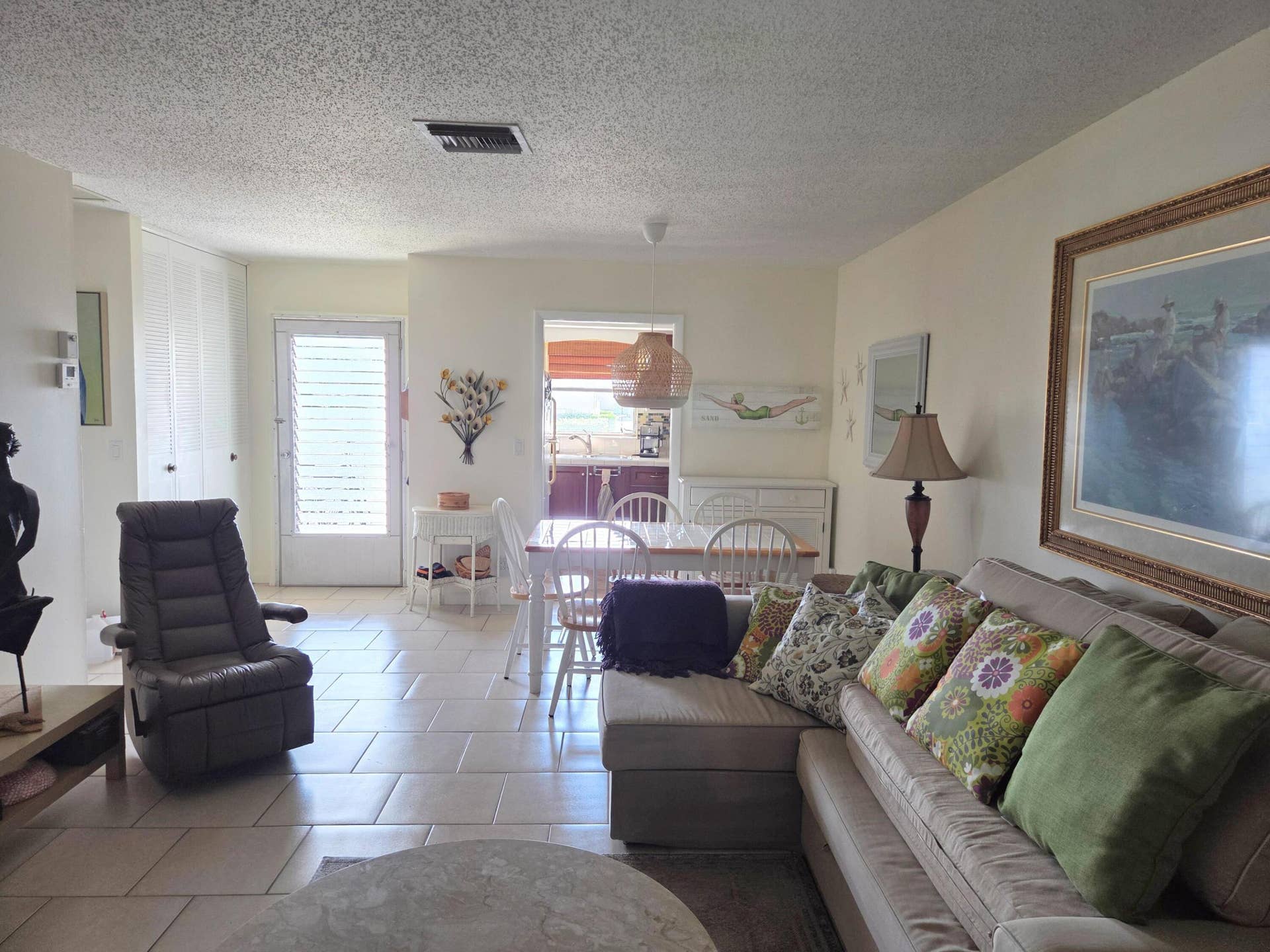 2640 DUDLEY Drive E, #J, West Palm Beach, FL 33415 20261017_093556