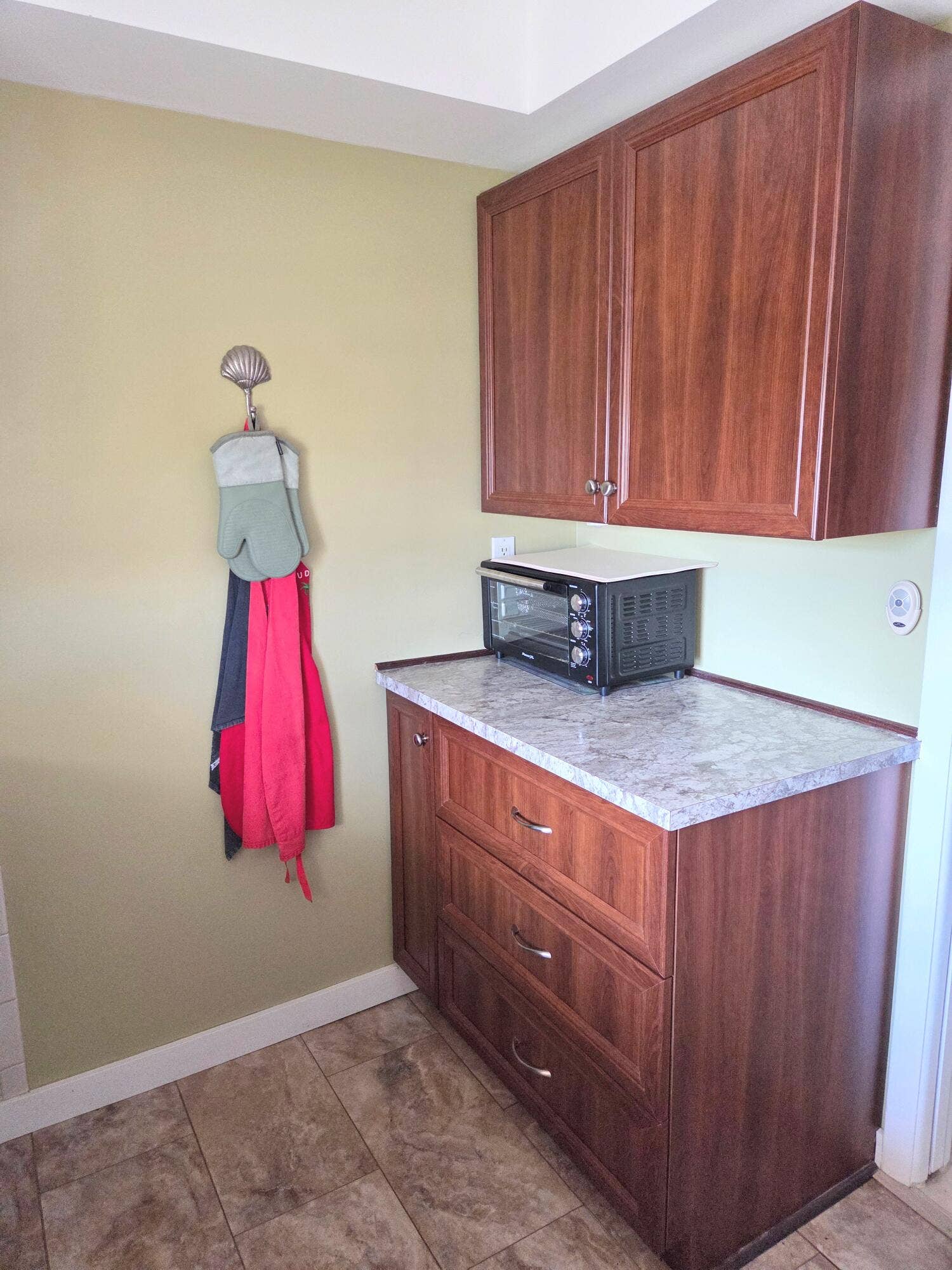 2640 DUDLEY Drive E, #J, West Palm Beach, FL 33415 20261017_093720