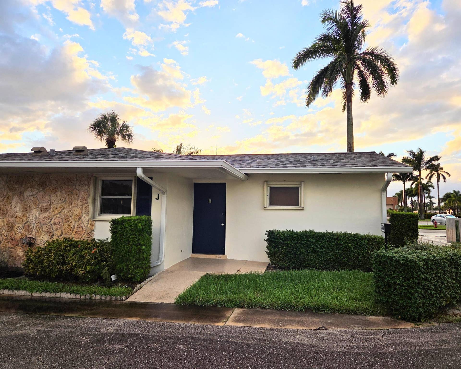2640 DUDLEY Drive E, #J, West Palm Beach, FL 33415 20261023_182105
