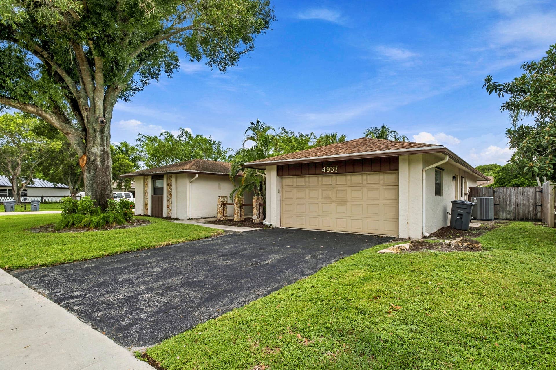 4937 Willow Drive, Boca Raton, FL 33487 Exterior Front