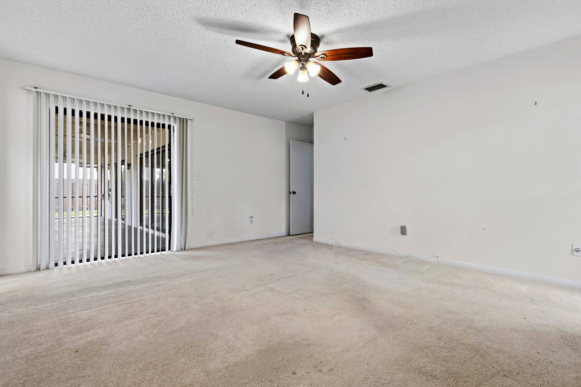 4937 Willow Drive, Boca Raton, FL 33487 Primary Bedroom View to Screened Patio