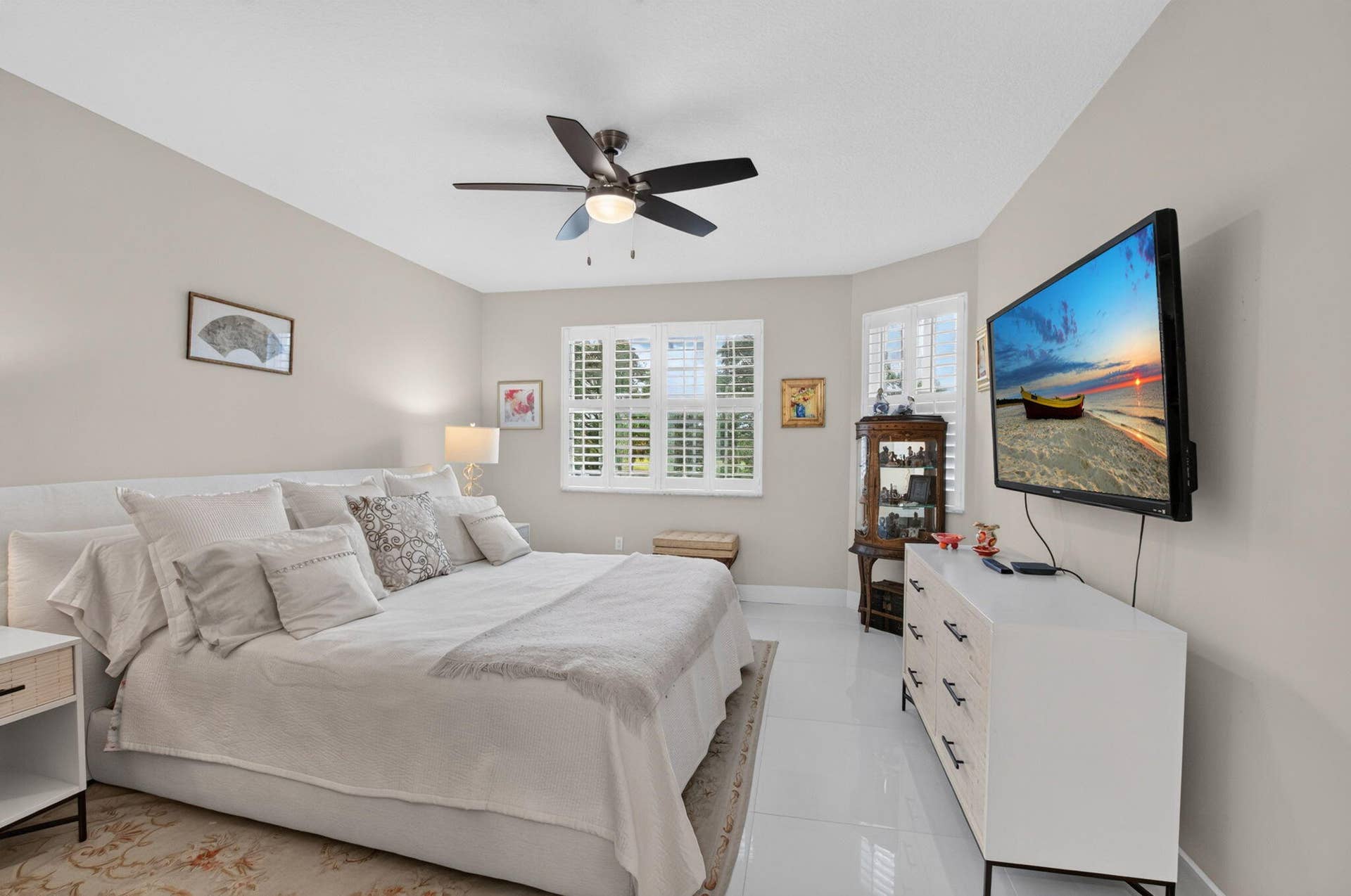 PRIMARY BEDROOM