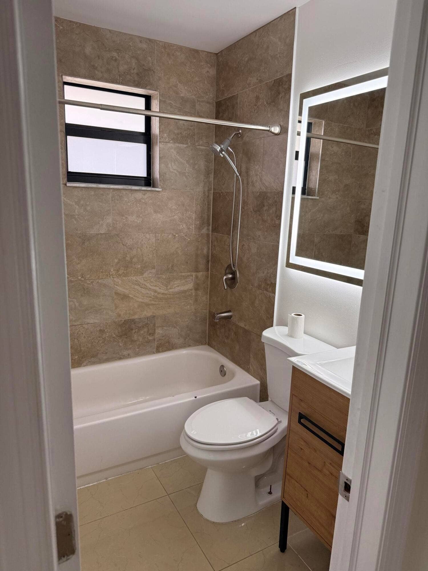 1501 NE 7TH Avenue, #1, Fort Lauderdale, FL 33304 Unit 4