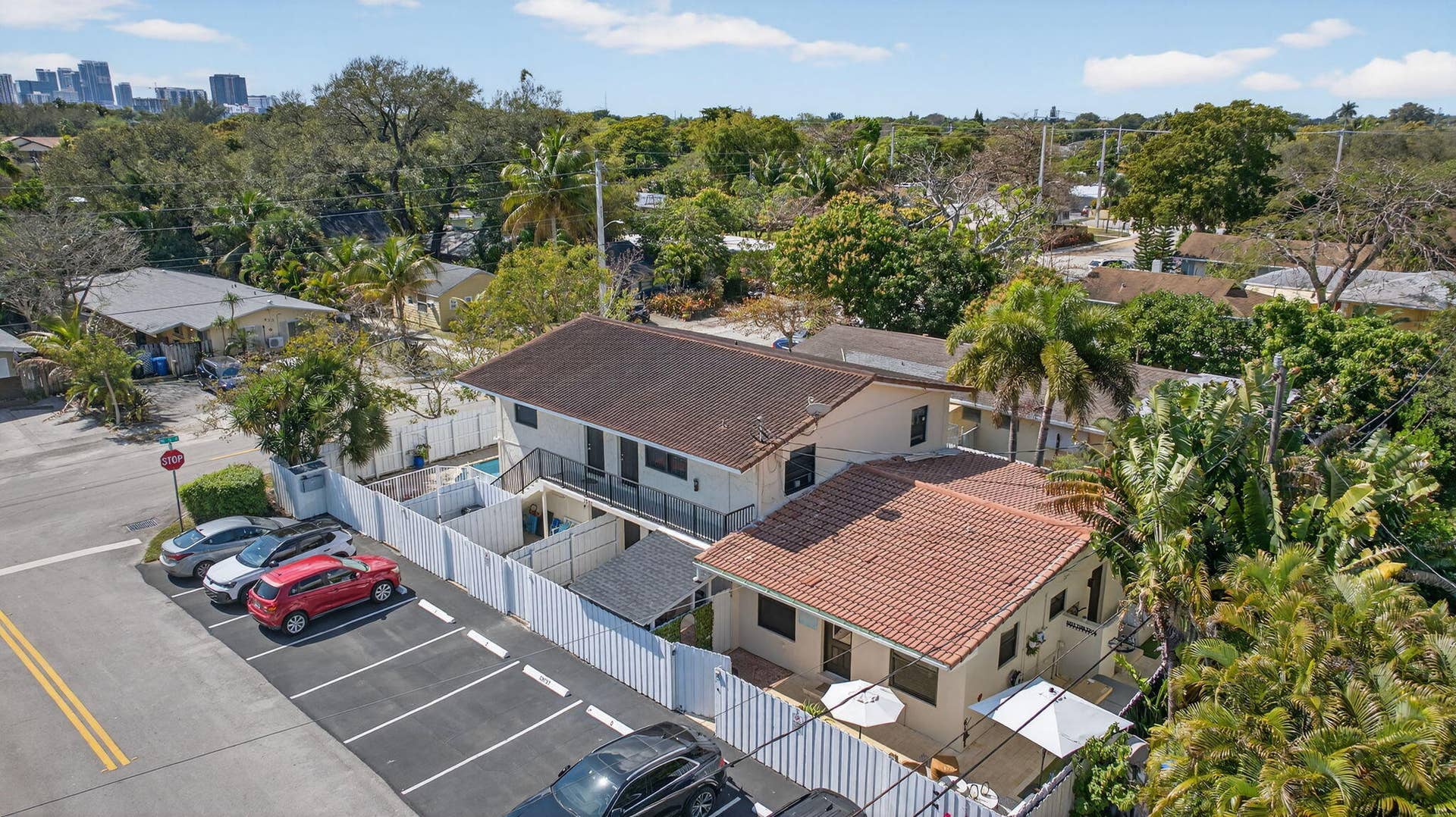 1501 NE 7TH Avenue, #1, Fort Lauderdale, FL 33304 34-web-or-mls-DJI_20260221120638_0011_D