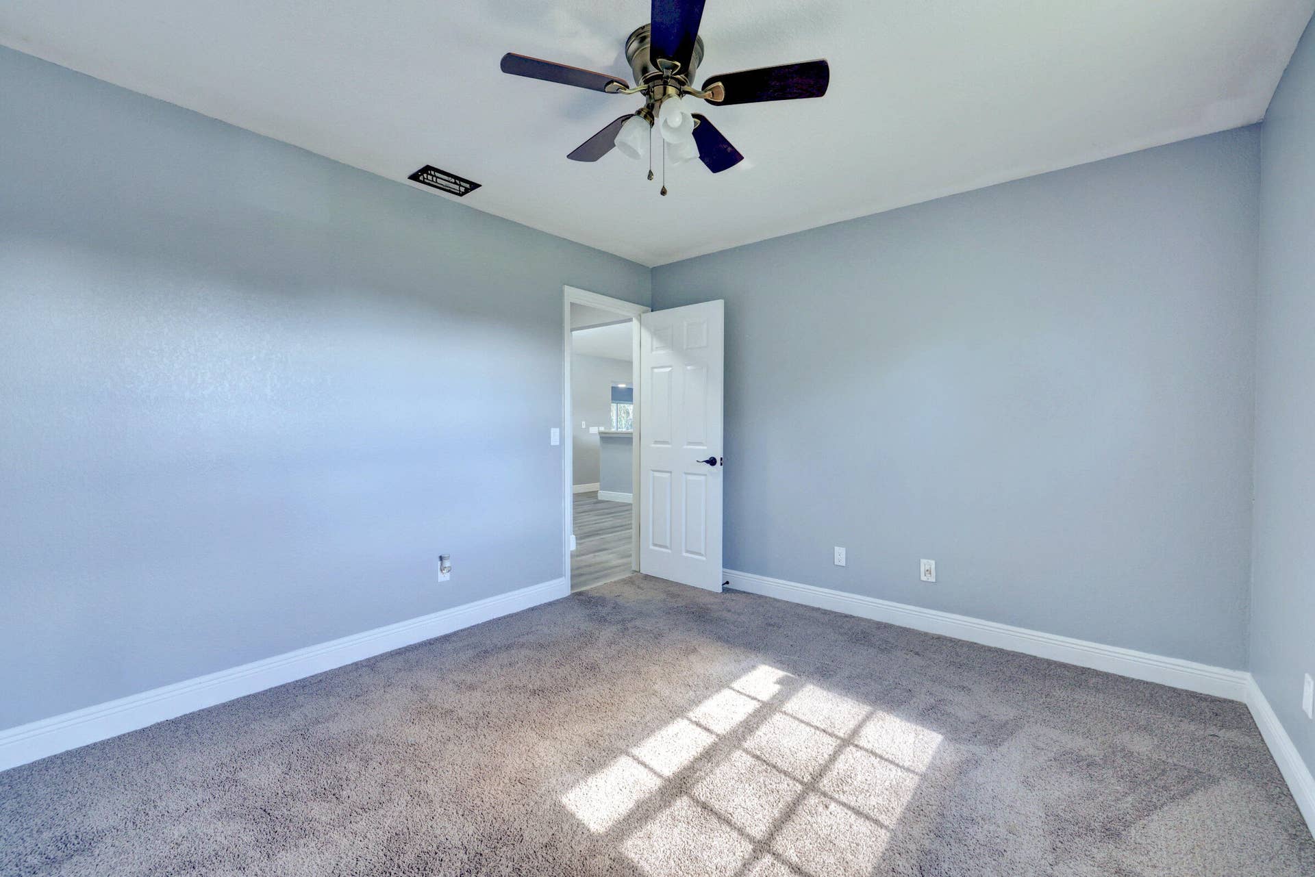 325 SE WALLACE Terrace, Port St Lucie, FL 34983 22_632a9060_1_2_3_4