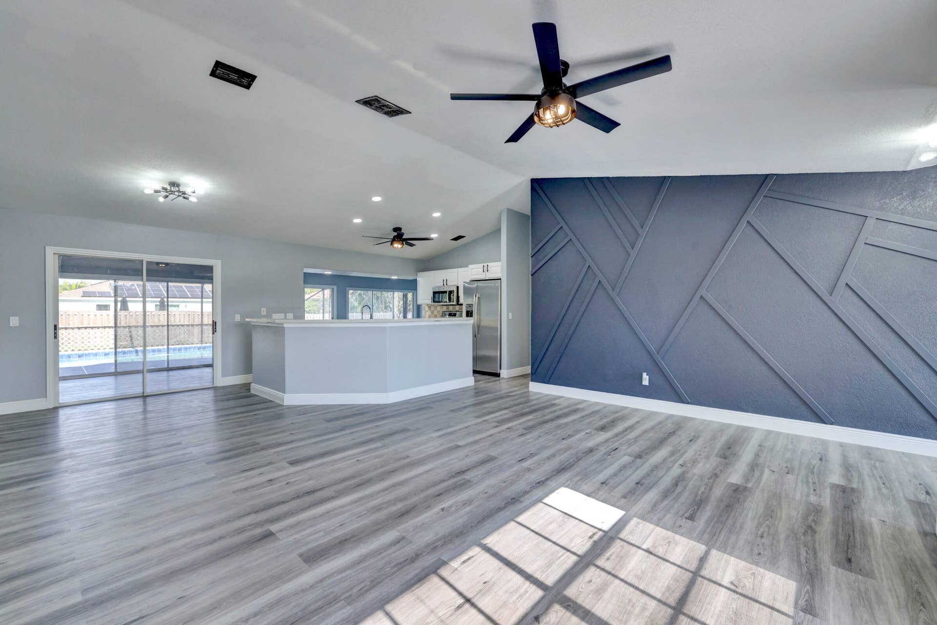 325 SE WALLACE Terrace, Port St Lucie, FL 34983 07_632a8985_6_7_8_9