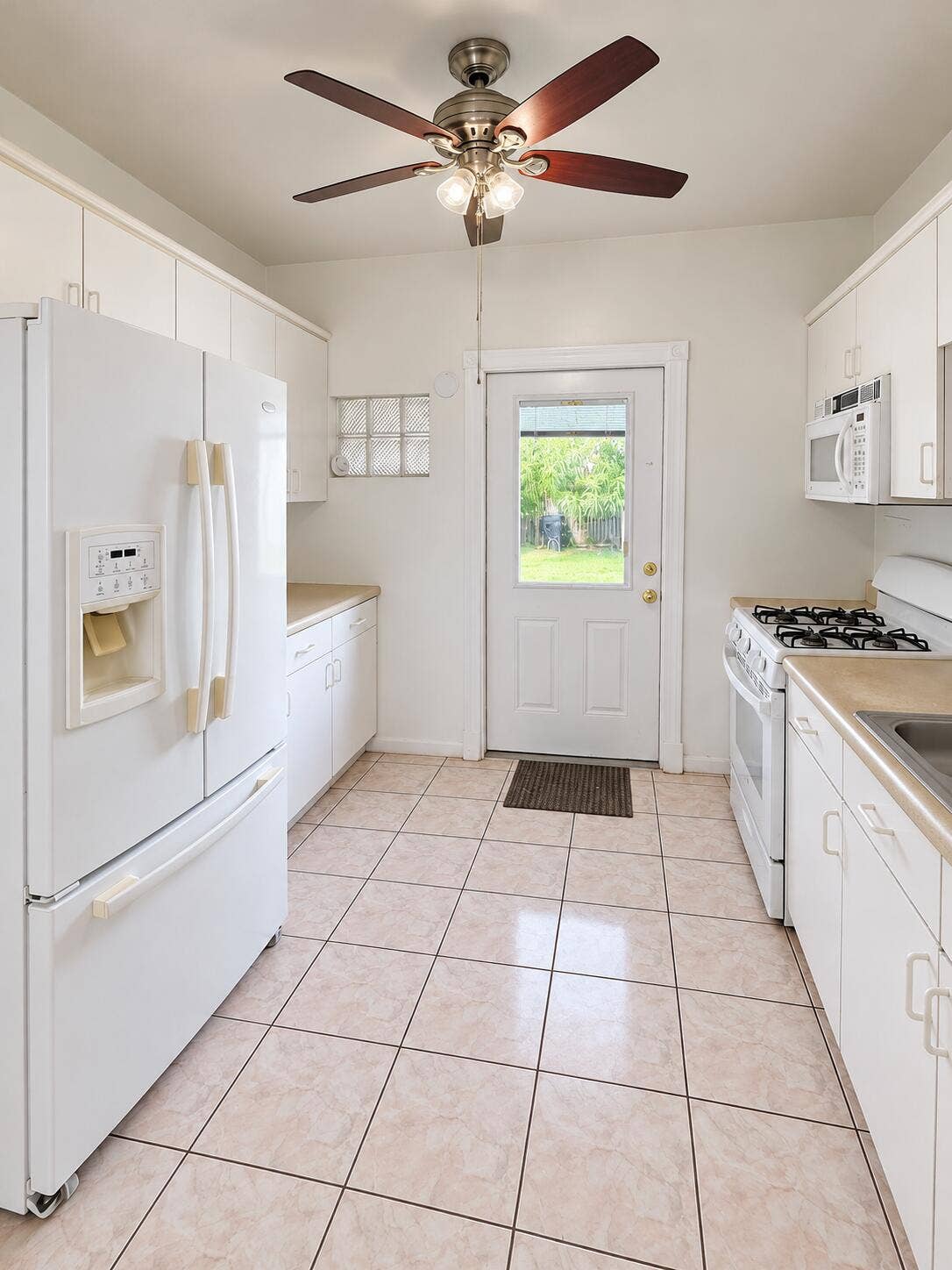House Kitchen 1