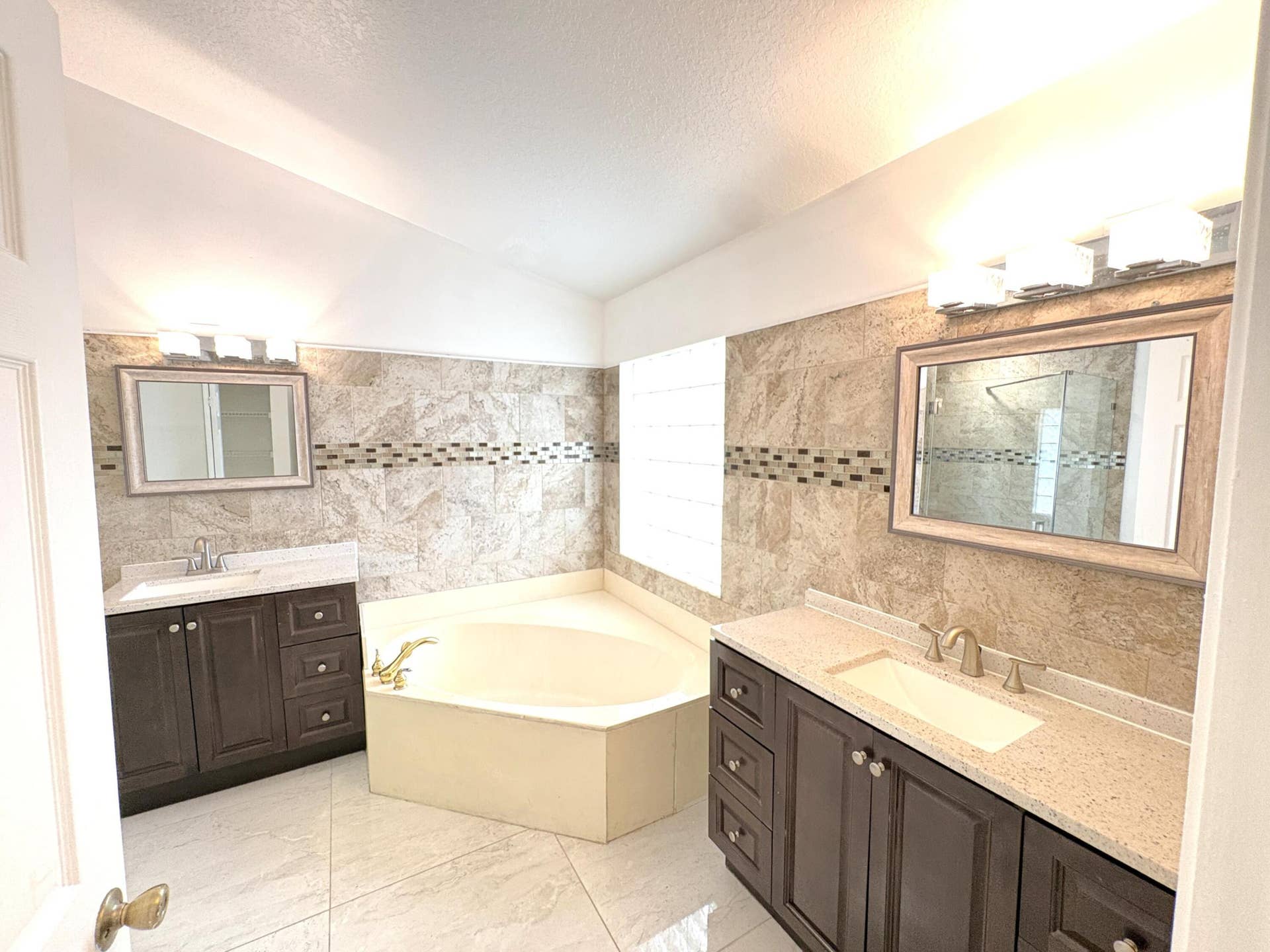 1842 OAK BERRY Circle, Wellington, FL 33414 Master Bathroom