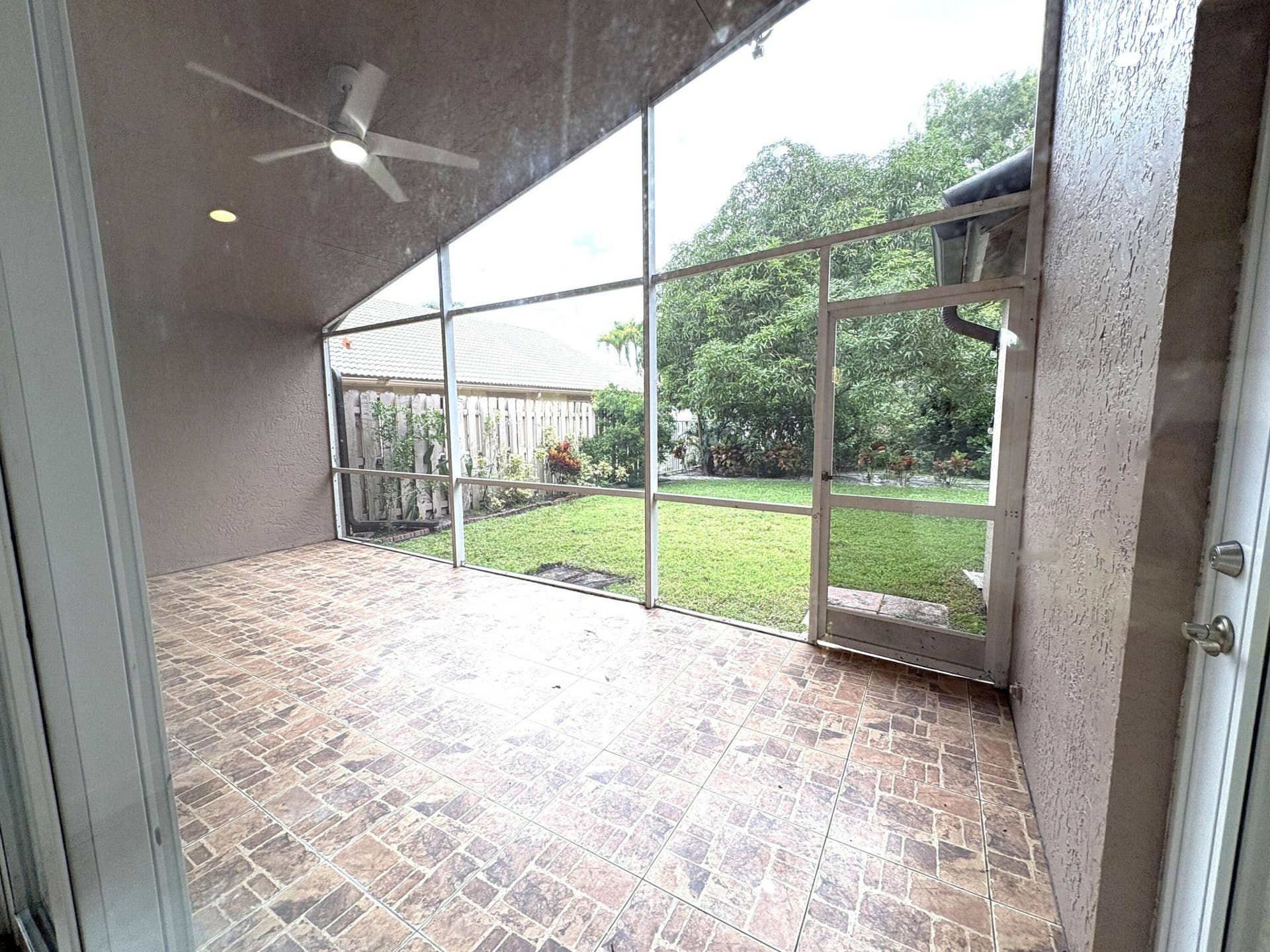 1842 OAK BERRY Circle, Wellington, FL 33414 Hug patio with enclosed screen