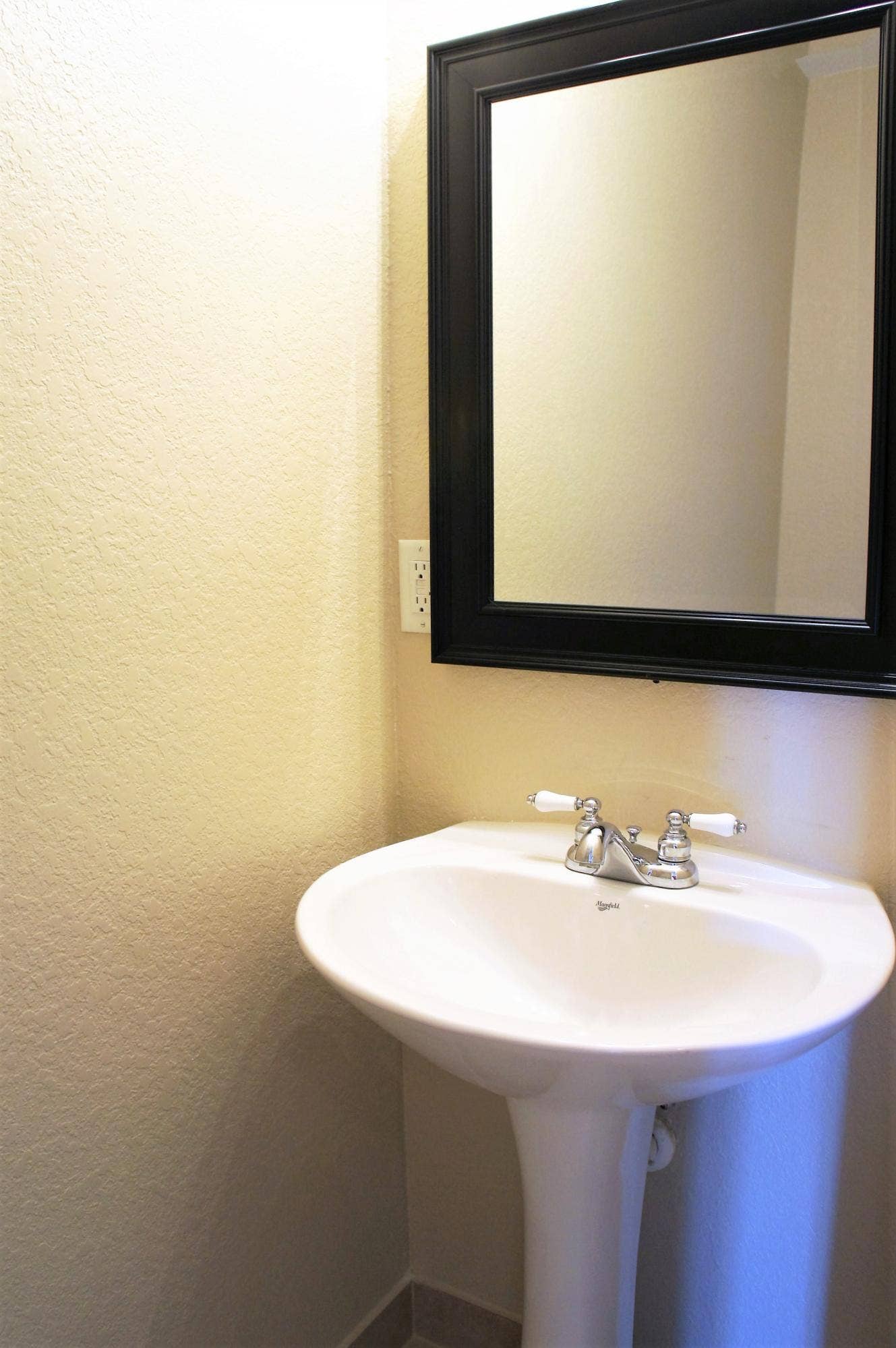 902 S Federal Highway, #3, Lake Worth Beach, Lake Worth Beach, FL 33460 half bath