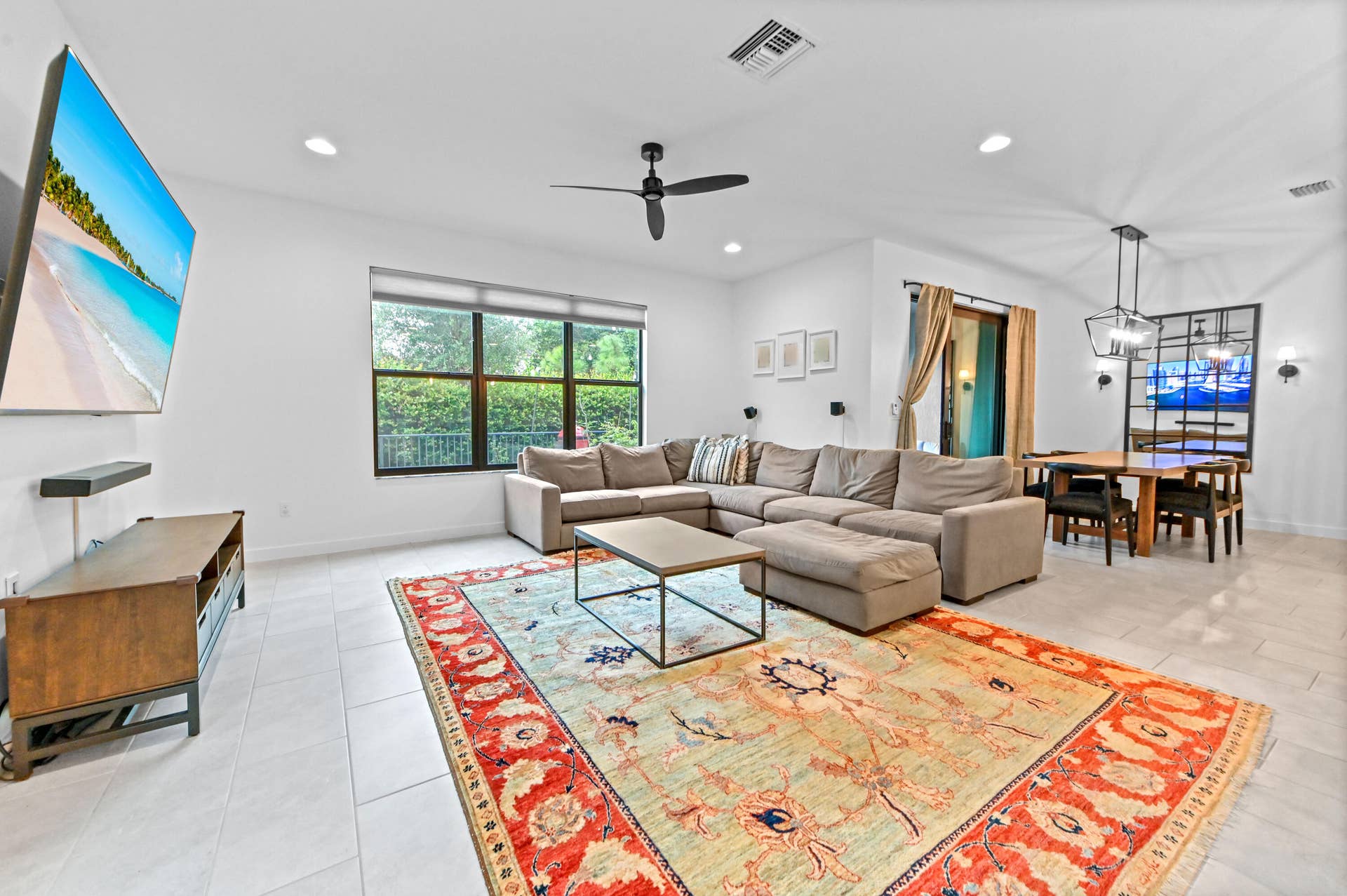 8728 Corvus Drive, Lake Worth, FL 33467 Living Room