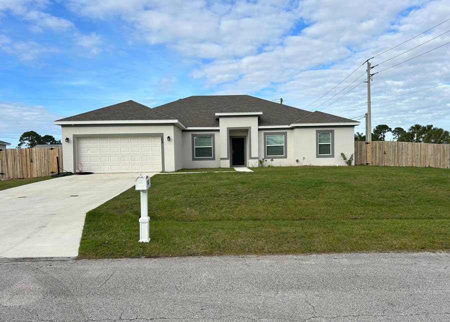 Property photo for 103 SW GROVE Avenue, Port St Lucie, FL