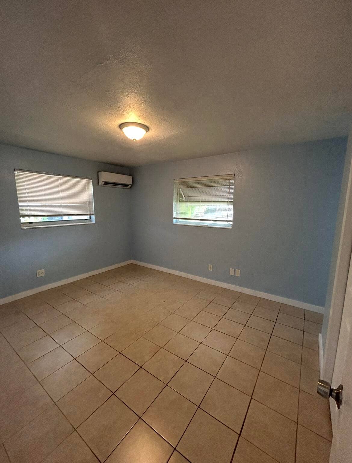 1410 NW 2nd Avenue, #A, Fort Lauderdale, Fort Lauderdale, FL 33311 IMG_1459