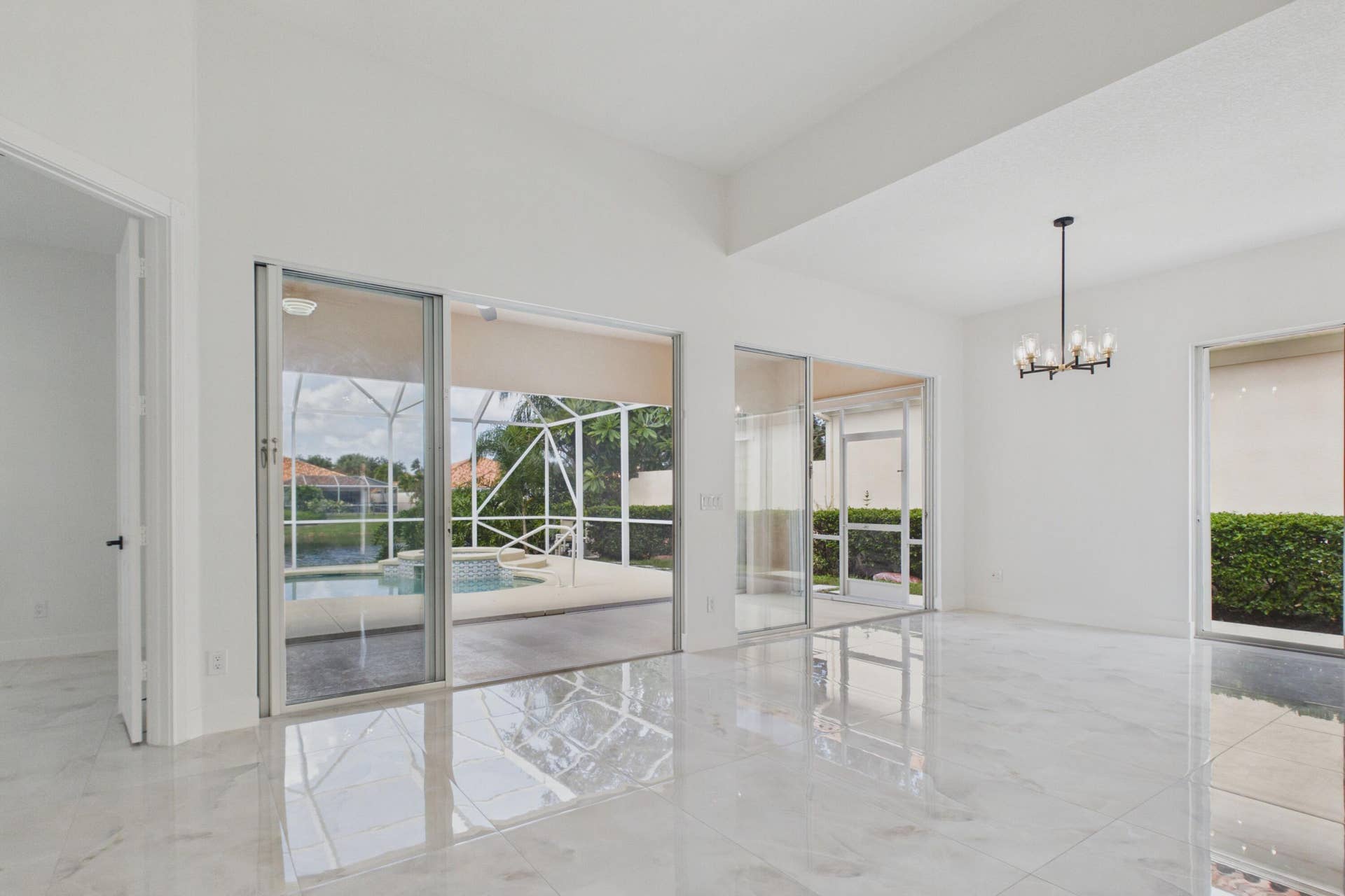 2637 Kittbuck Way, West Palm Beach, FL 33411 Dining area
