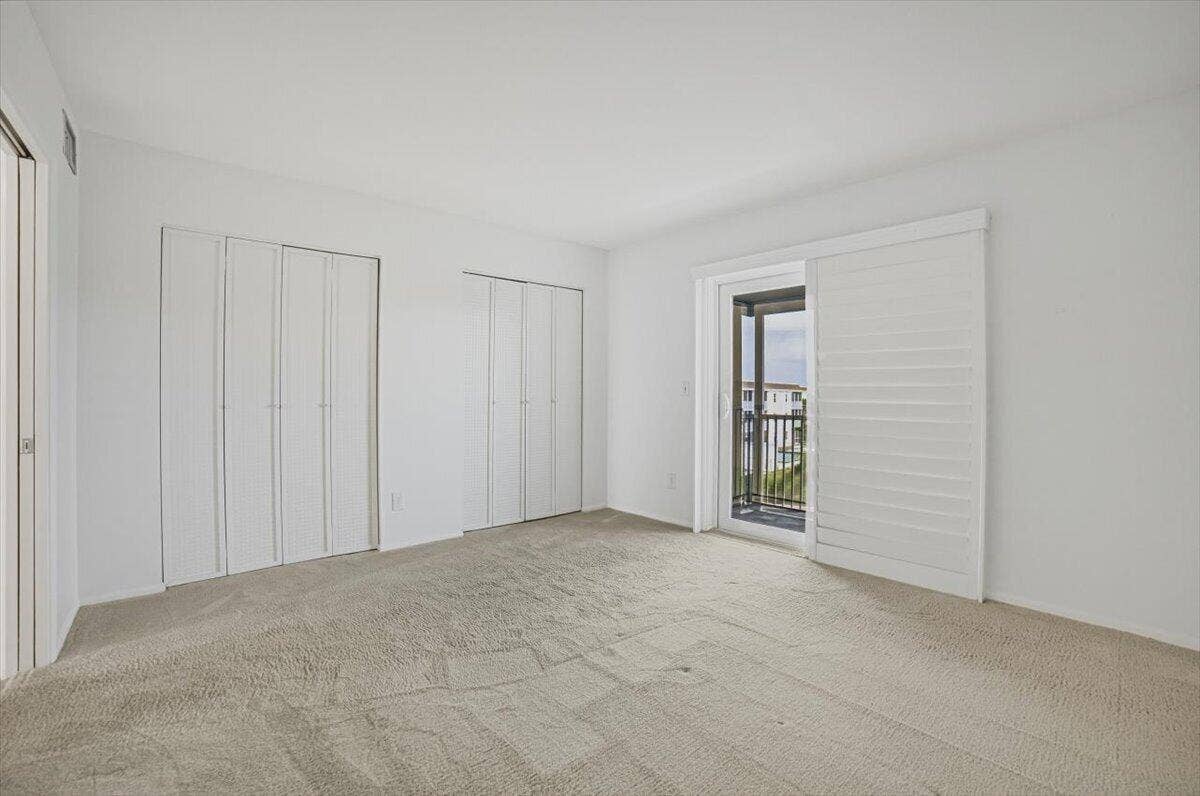 131 Doolen Court, #306, North Palm Beach, FL 33408 Bedroom