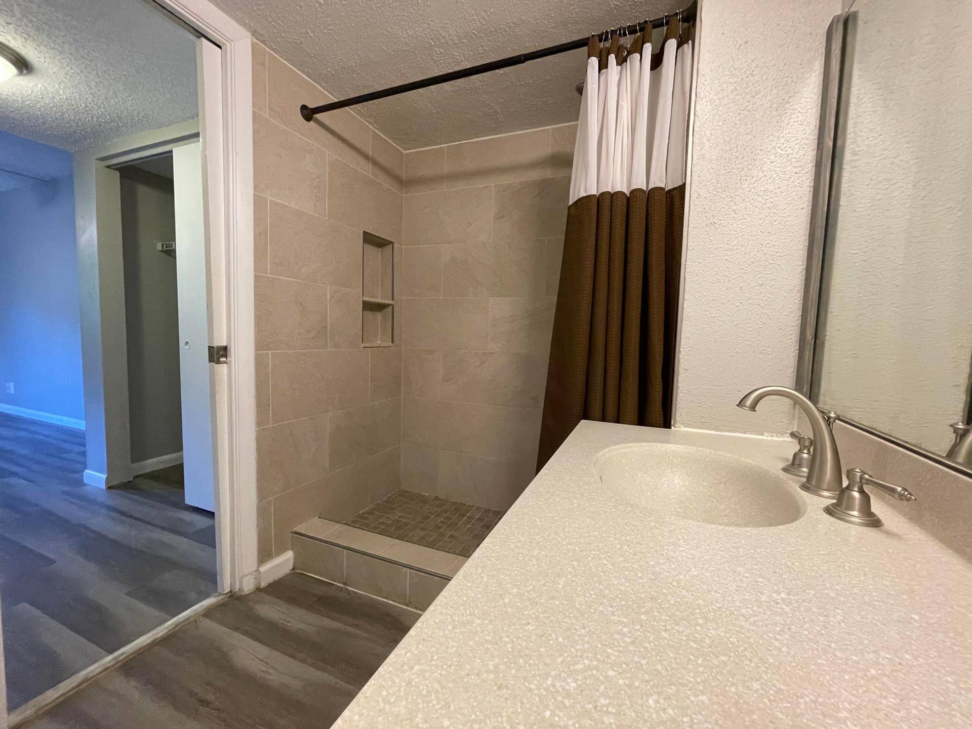 2967 RIVERSIDE Drive, #109, Coral Springs, FL 33065 master bathroom