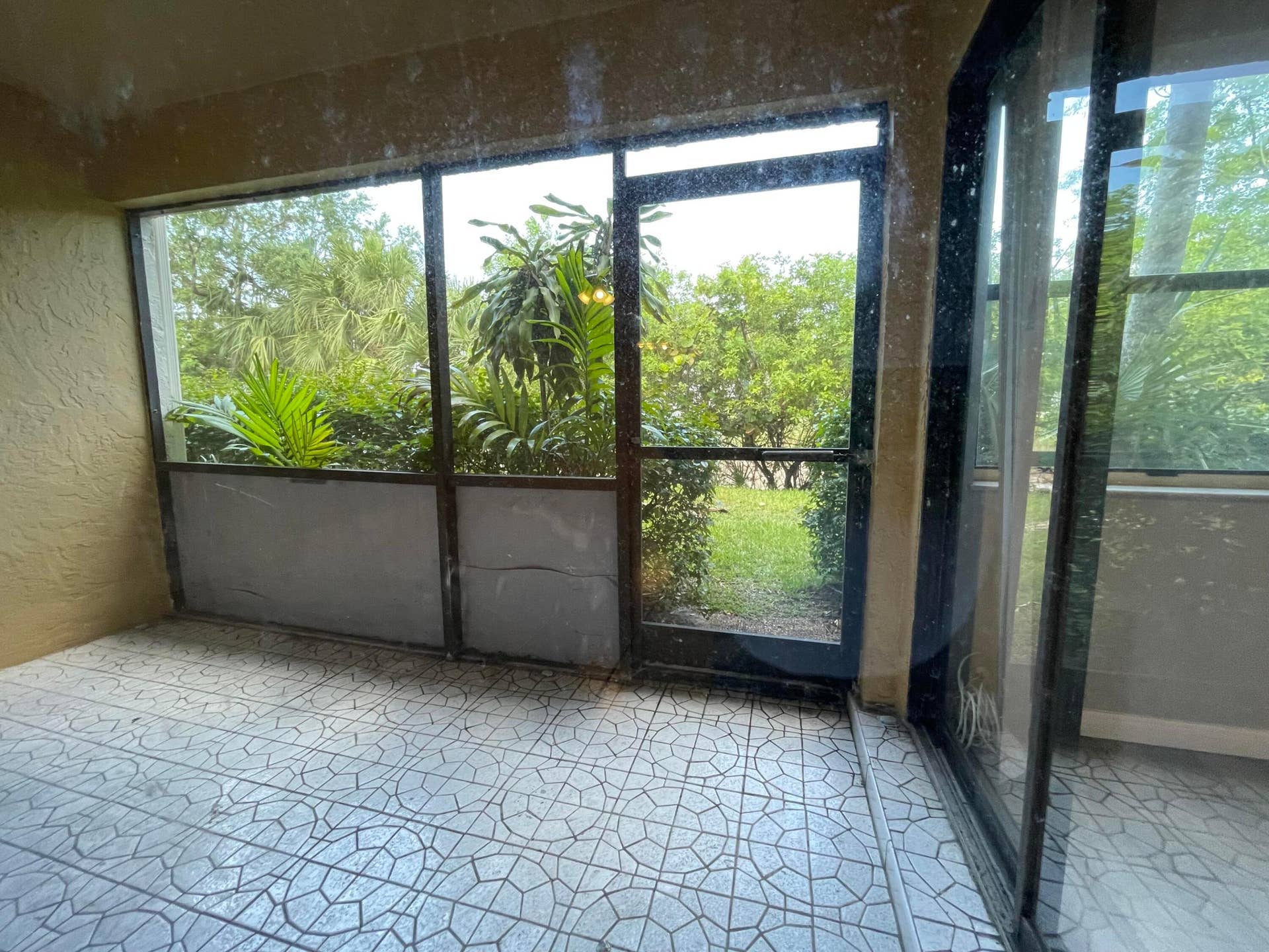 2967 RIVERSIDE Drive, #109, Coral Springs, FL 33065 patio