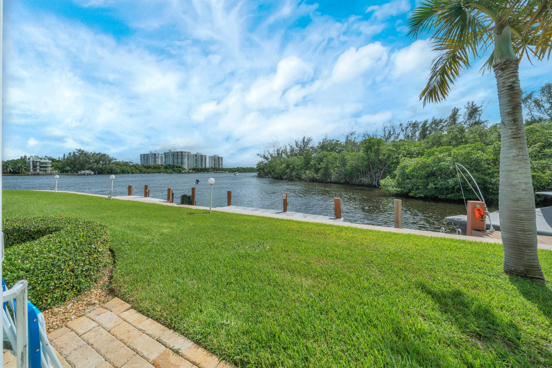 711 NE HARBOUR Terrace, #312, Boca Raton, FL 33431 13 Backyard (1)