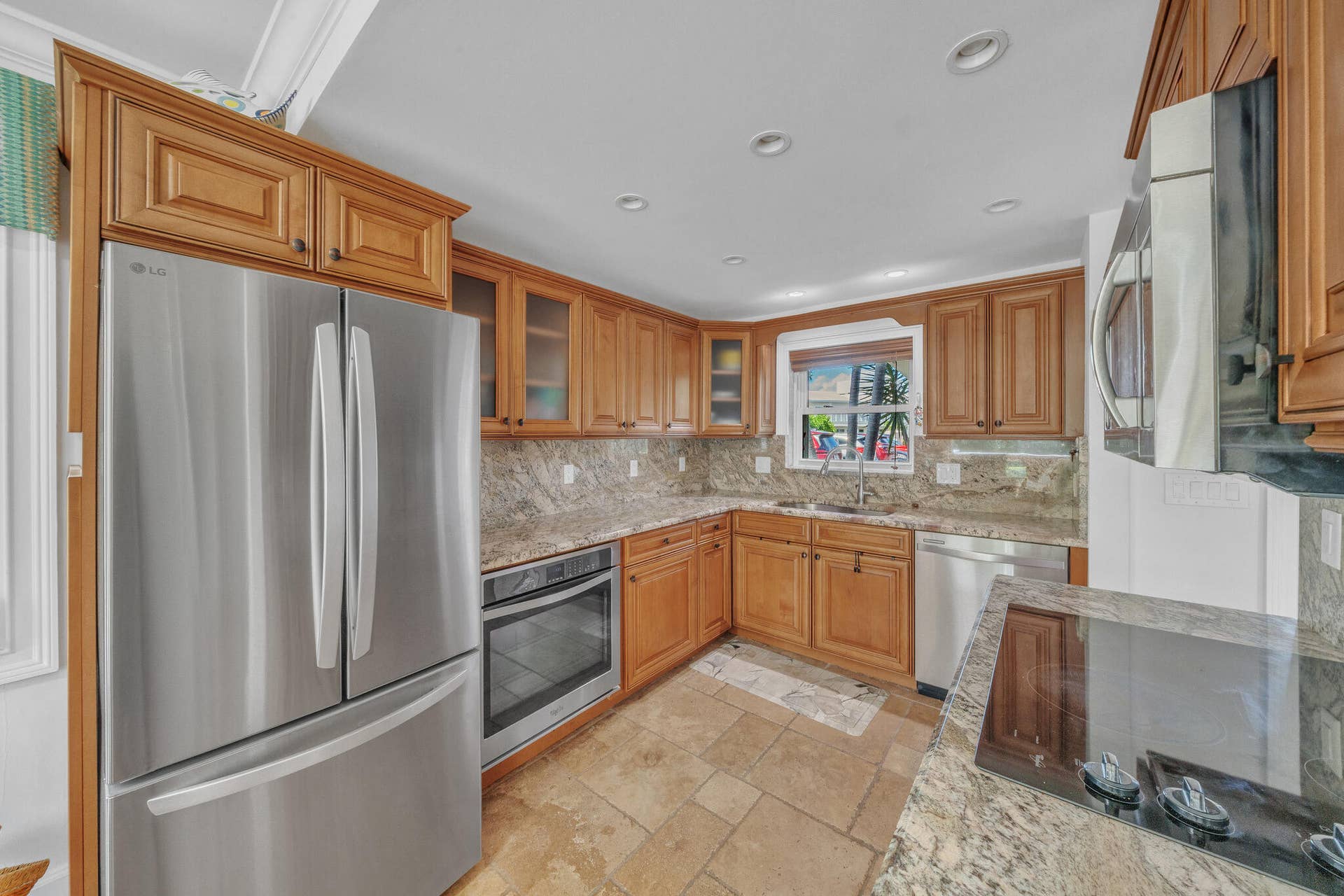 711 NE HARBOUR Terrace, #312, Boca Raton, FL 33431 5 Kitchen (2)