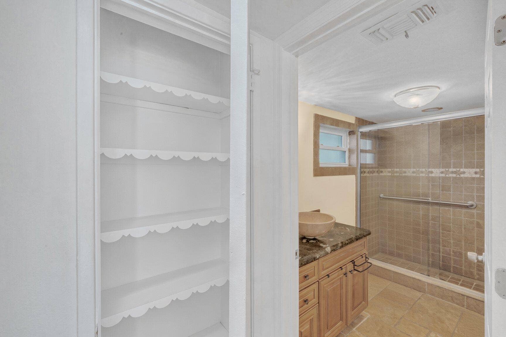 711 NE HARBOUR Terrace, #312, Boca Raton, FL 33431 17 Bathroom (1)A