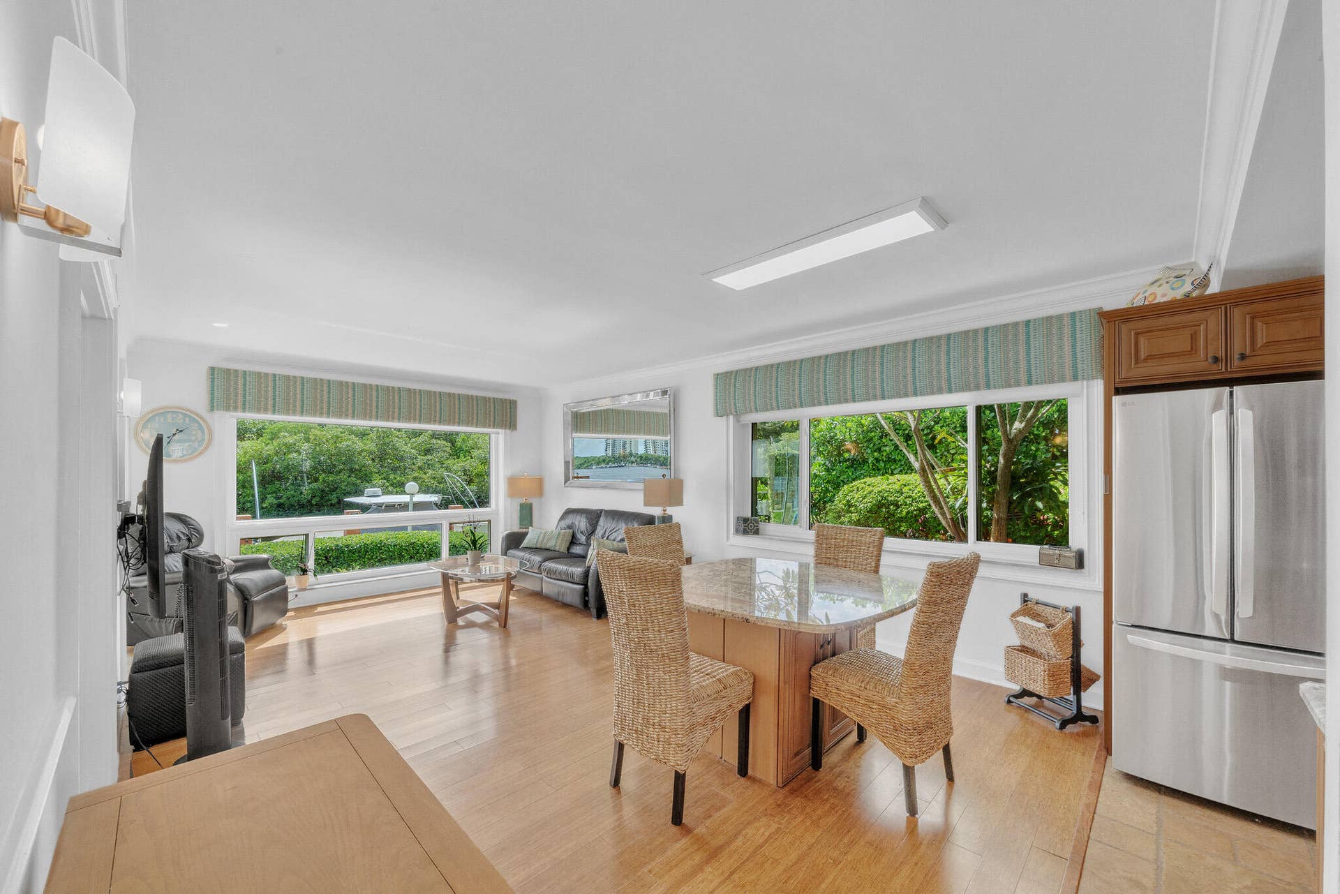711 NE HARBOUR Terrace, #312, Boca Raton, FL 33431 6 Dining Area (1)