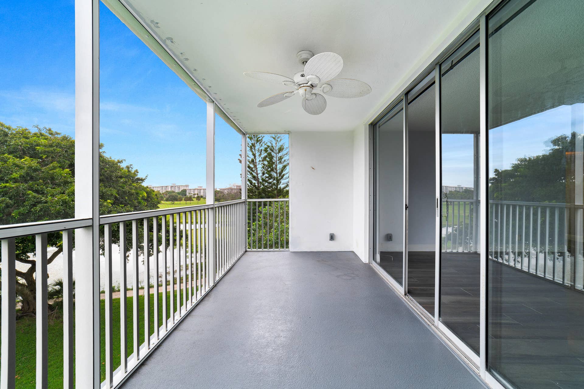 2681 S COURSE Drive, #406, Pompano Beach, FL 33069 DSC01025