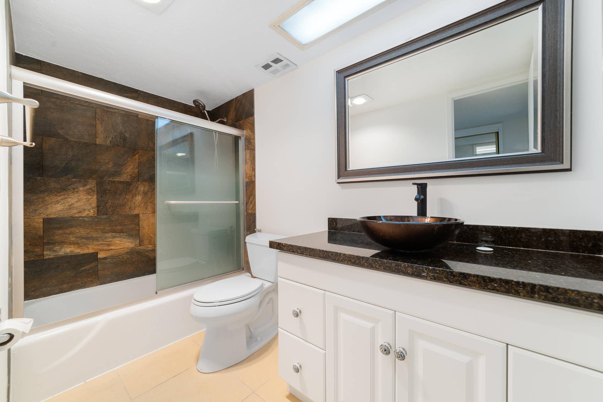 2681 S COURSE Drive, #406, Pompano Beach, FL 33069 DSC01888