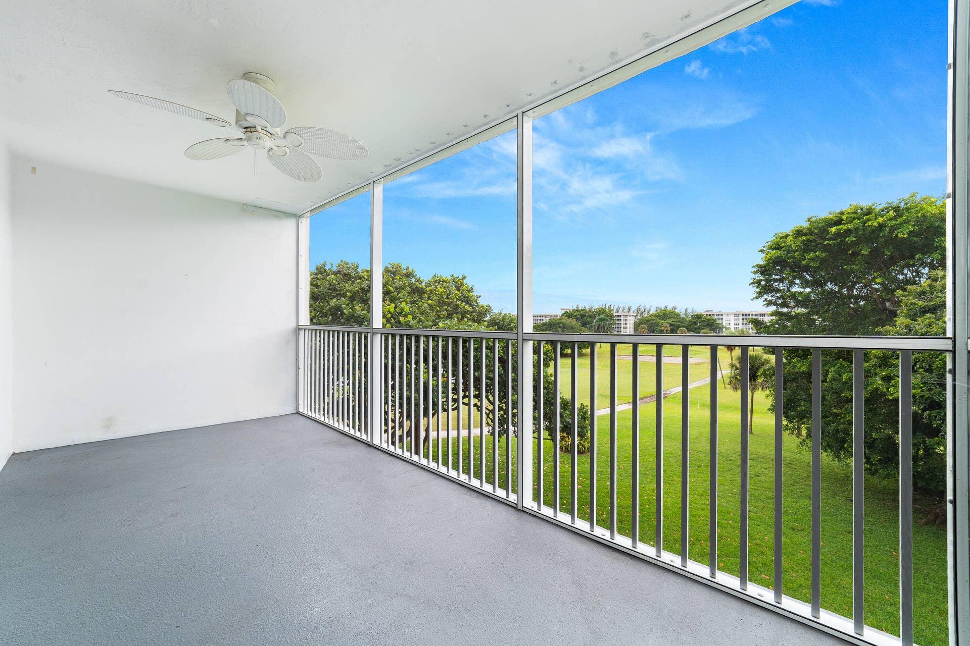 2681 S COURSE Drive, #406, Pompano Beach, FL 33069 DSC01022