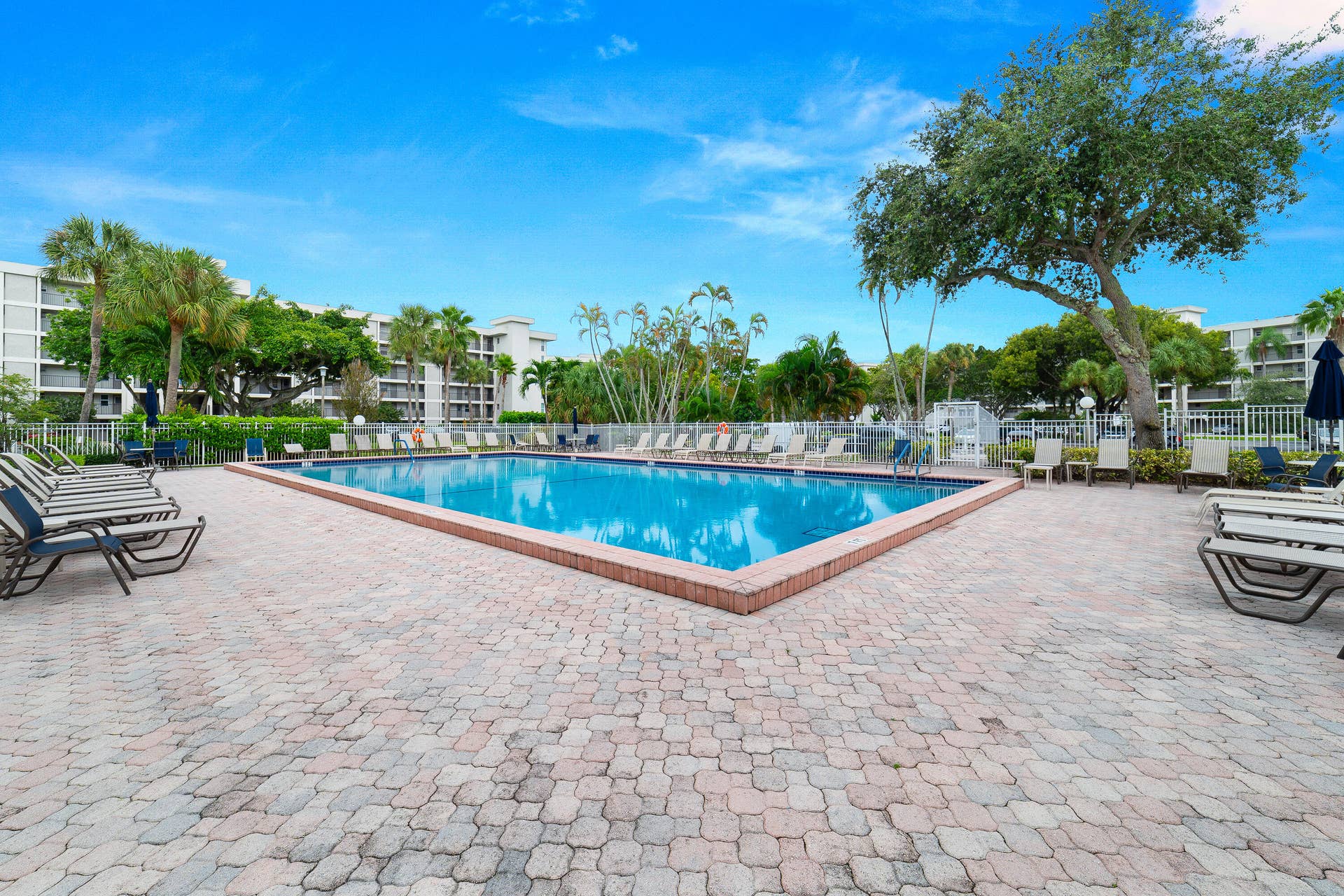 2681 S COURSE Drive, #406, Pompano Beach, FL 33069 DSC02570