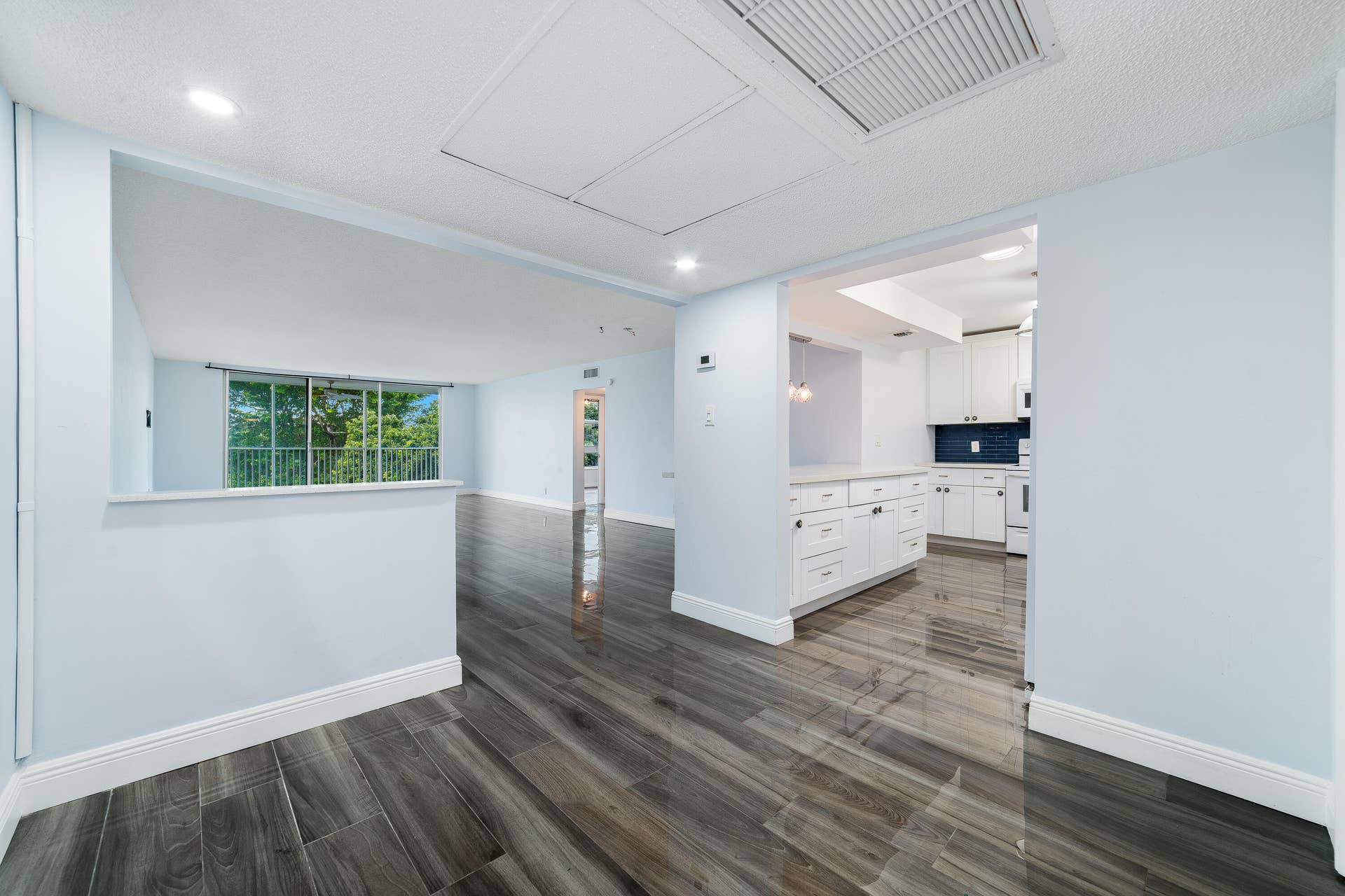 2681 S COURSE Drive, #406, Pompano Beach, FL 33069 DSC01008