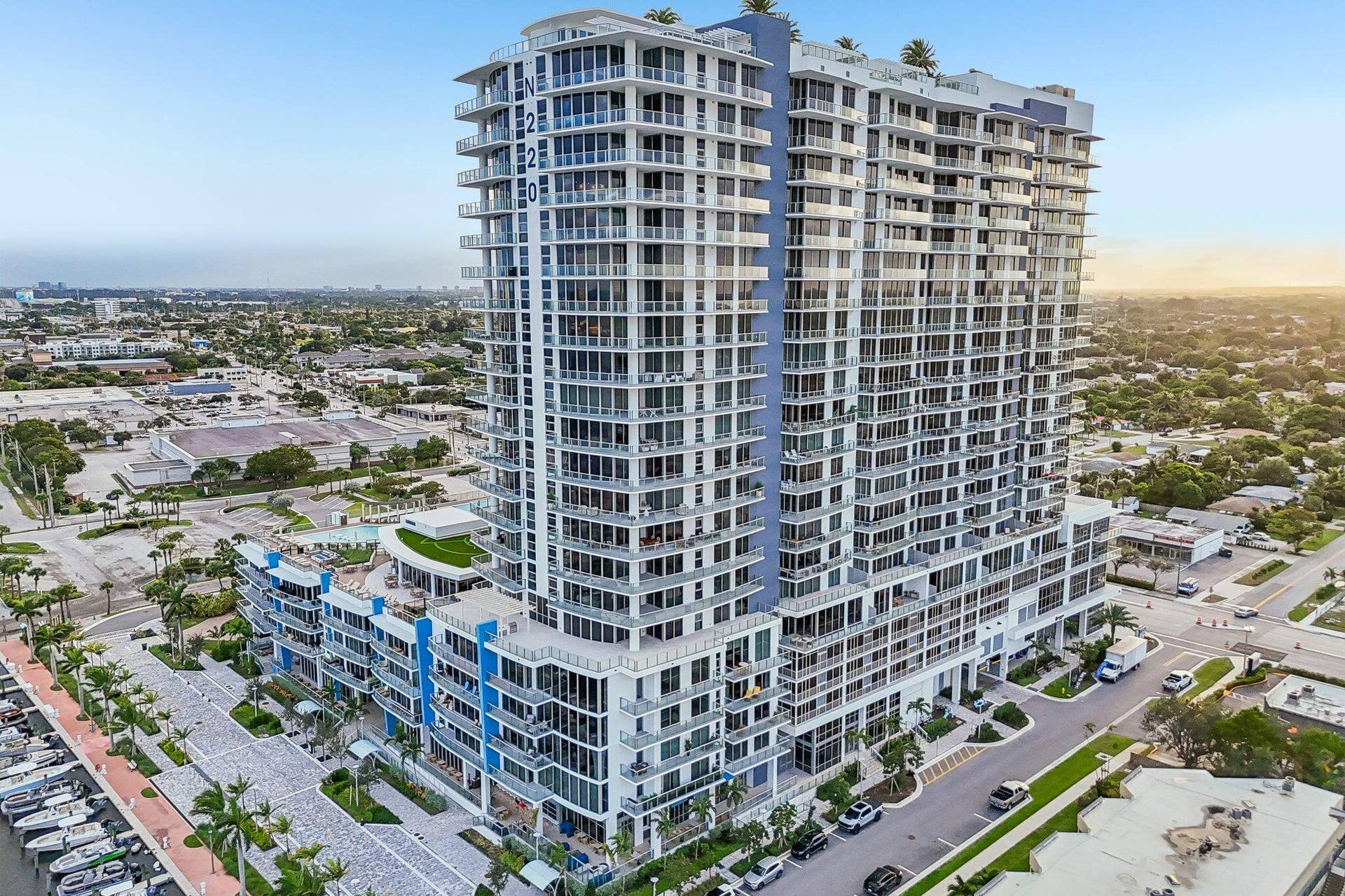 220 LAKE SHORE Drive, #1913, West Palm Beach, FL 33403 Aerial
