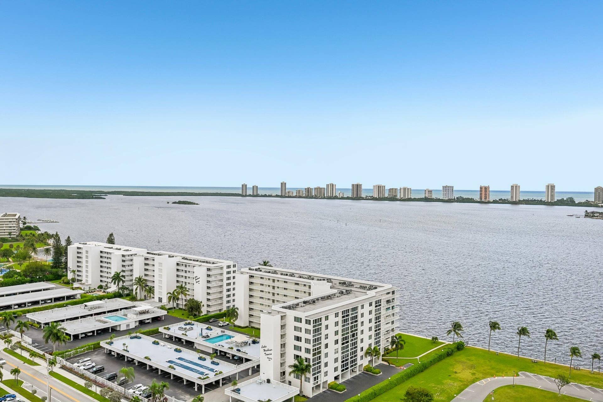 220 LAKE SHORE Drive, #1913, West Palm Beach, FL 33403 Aerial