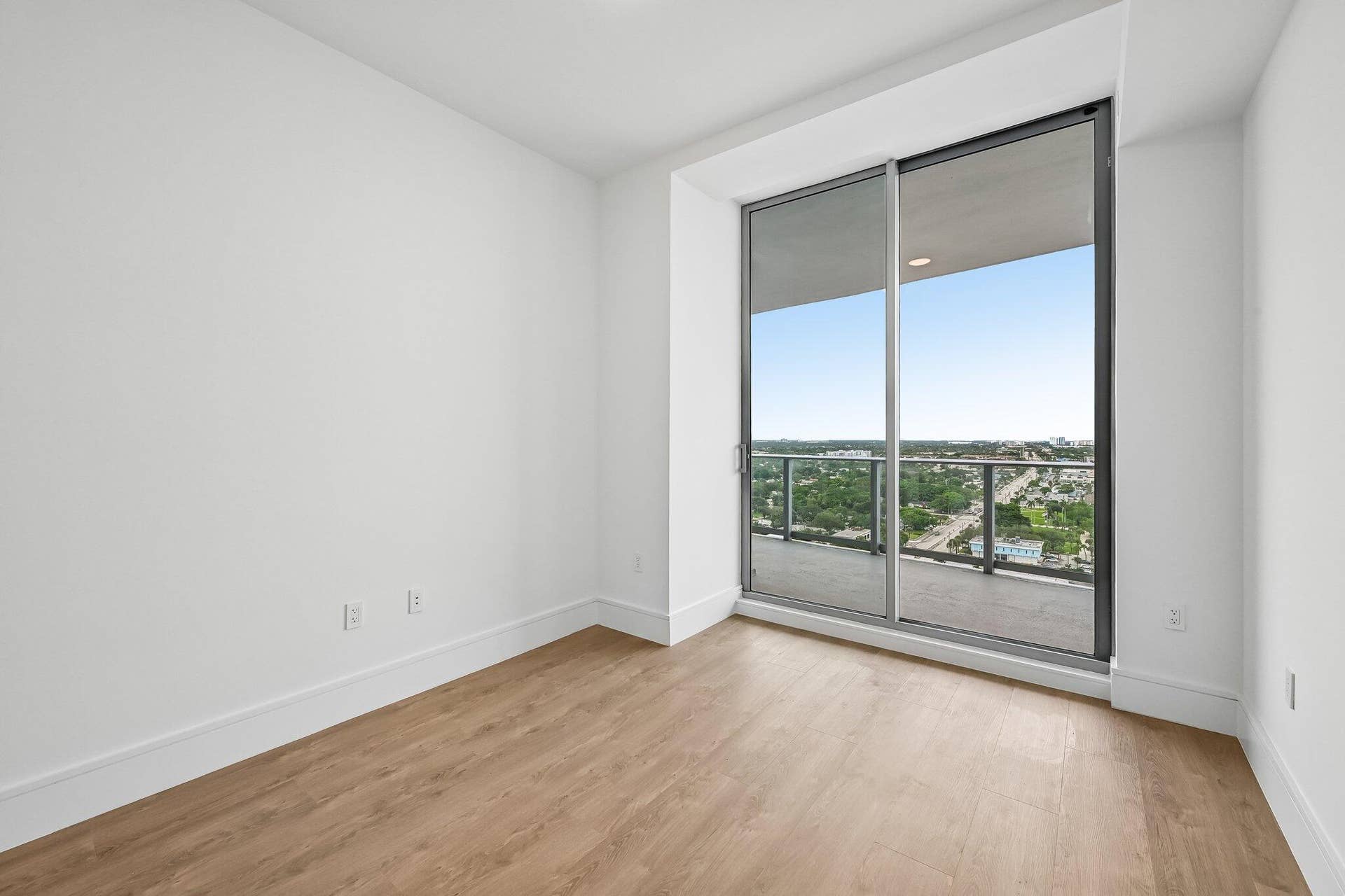 220 LAKE SHORE Drive, #1913, West Palm Beach, FL 33403 Bedroom