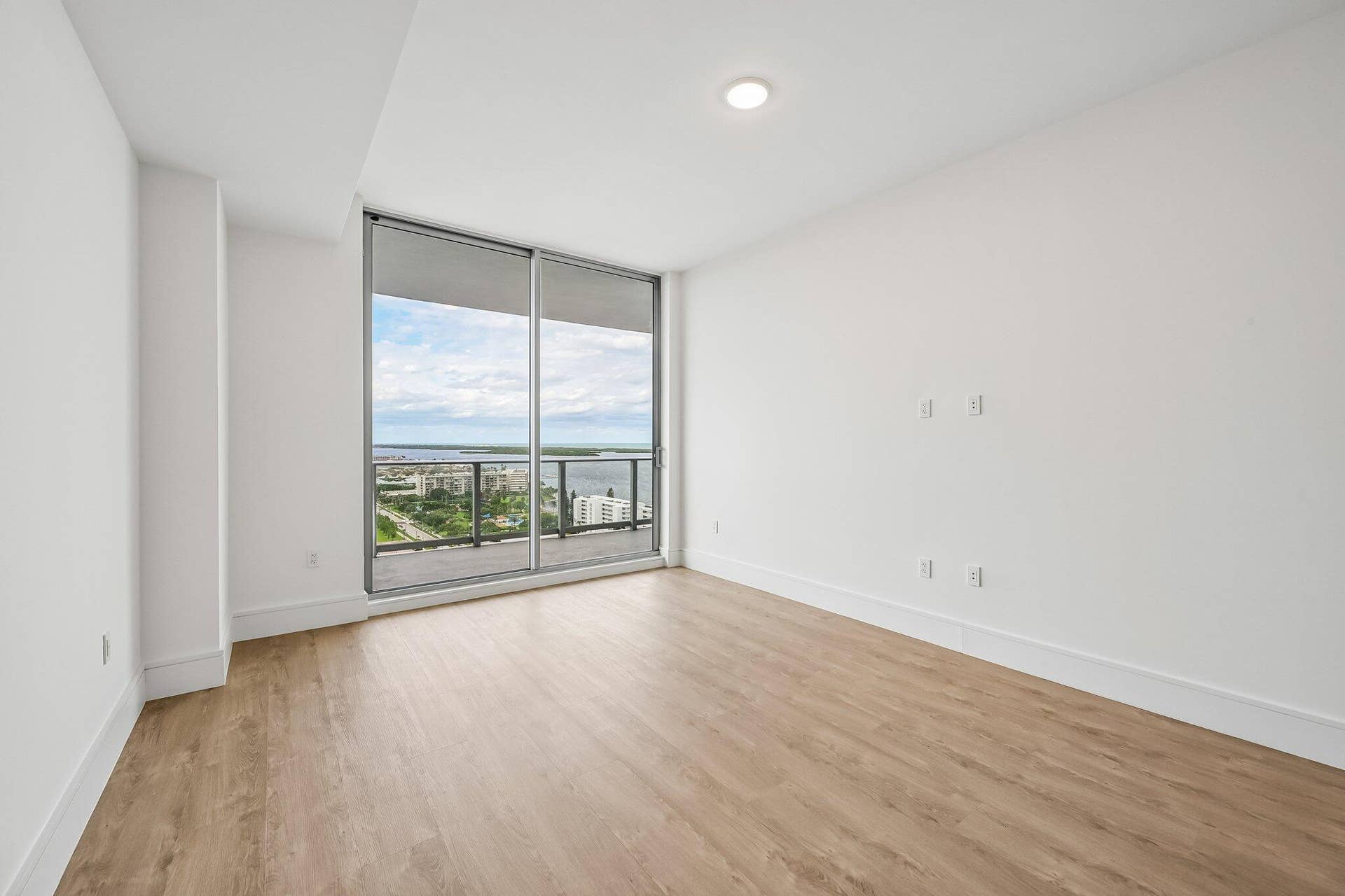 220 LAKE SHORE Drive, #1913, West Palm Beach, FL 33403 Bedroom