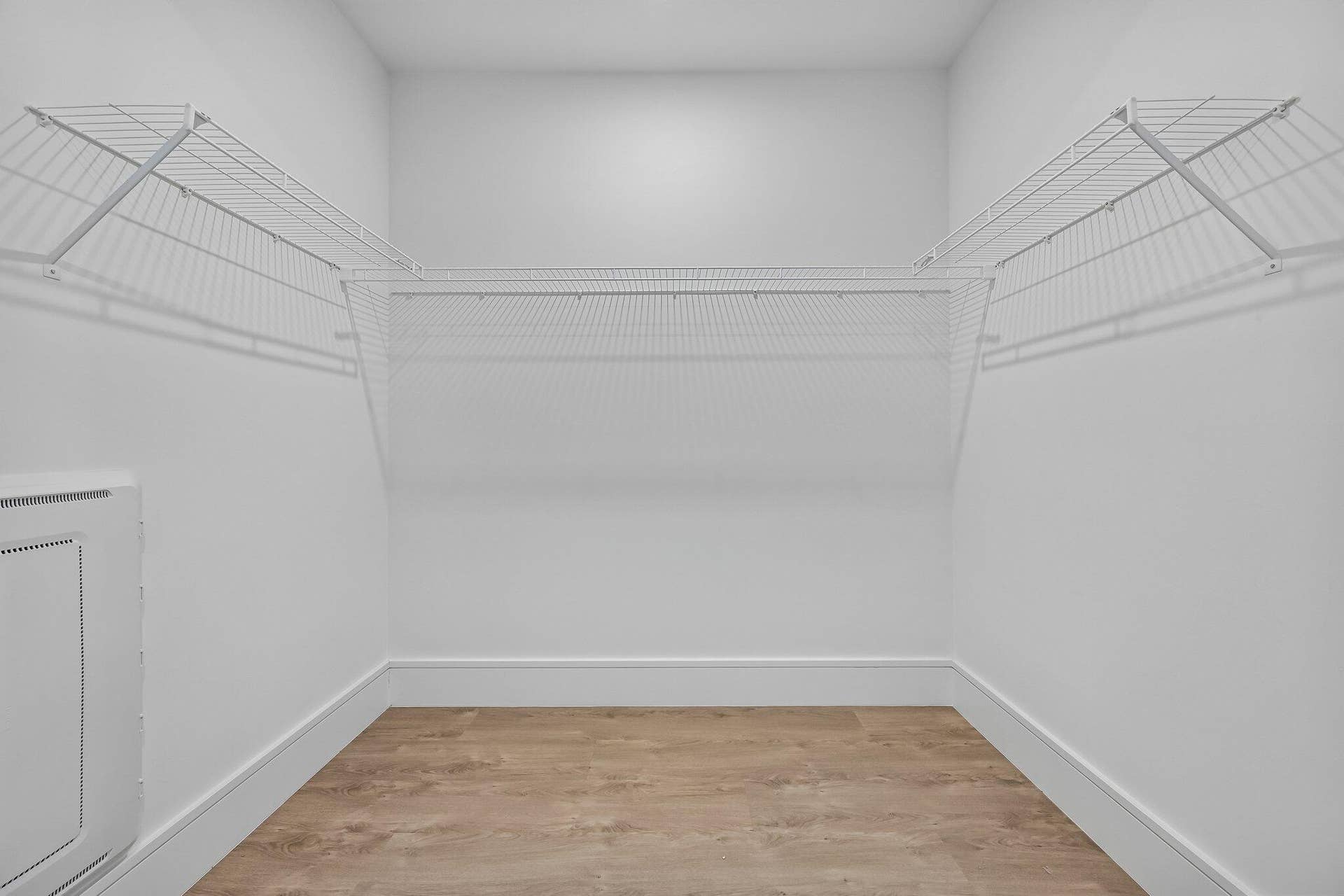 220 LAKE SHORE Drive, #1913, West Palm Beach, FL 33403 Closet