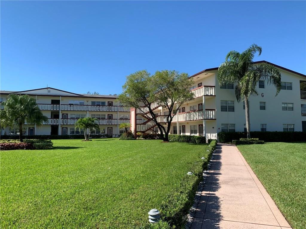 259 Fanshaw G, Boca Raton, FL 33434 Photo 9